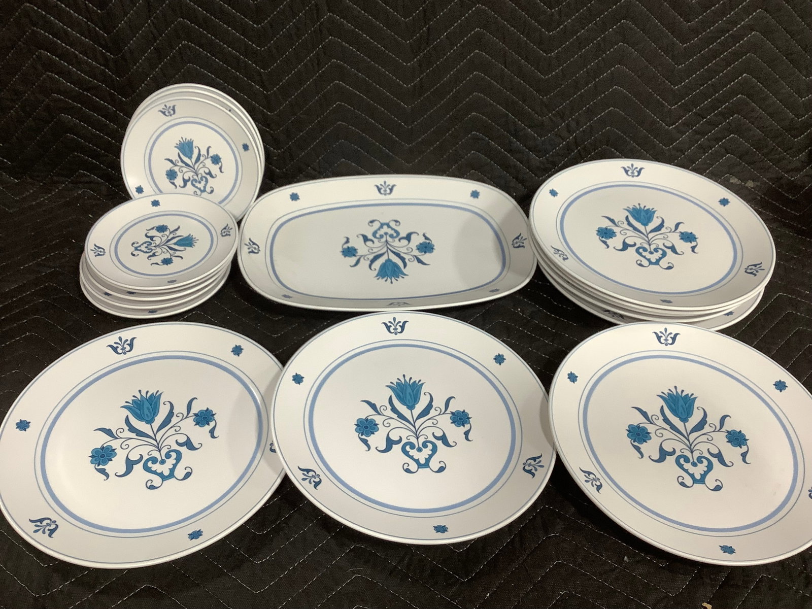Noritake Progression Blue Haven China Set (1 of 1)
