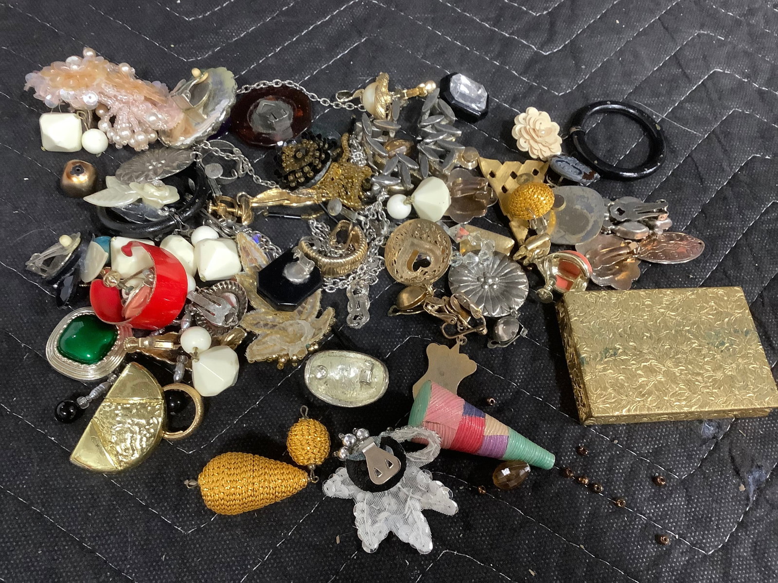 Various Jewelry Findings, and more: Various Jewelry Findings, and more