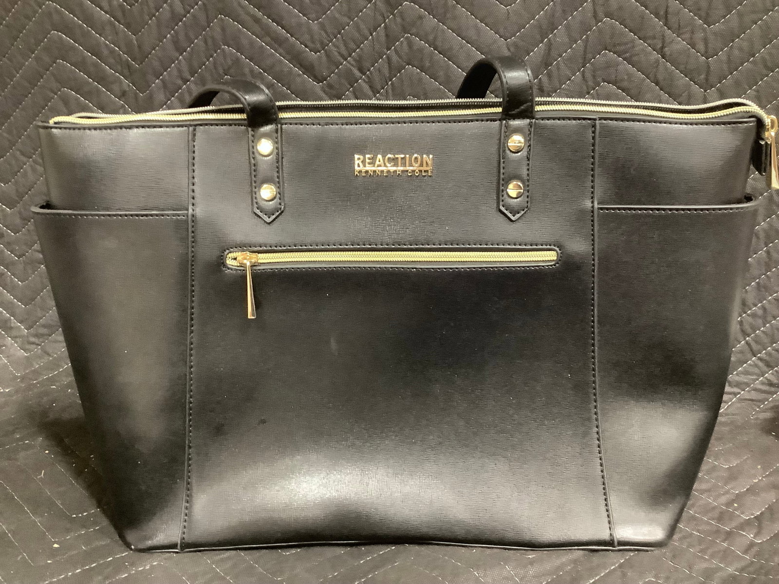 Reaction - Kenneth Cole Handbag (1 of 1)