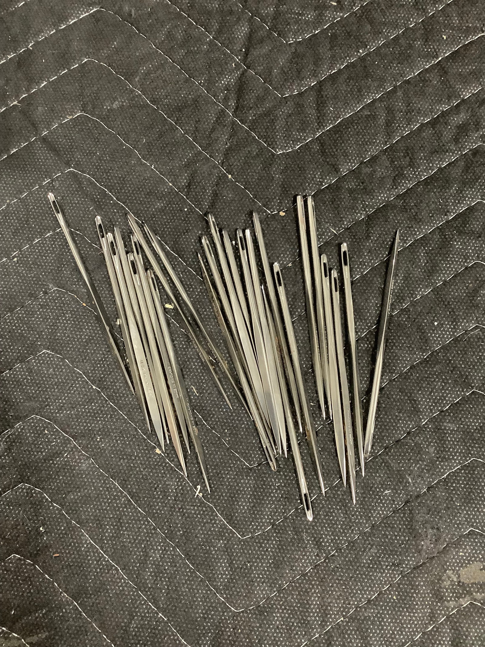 Leather sewing needles: Leather sewing needles