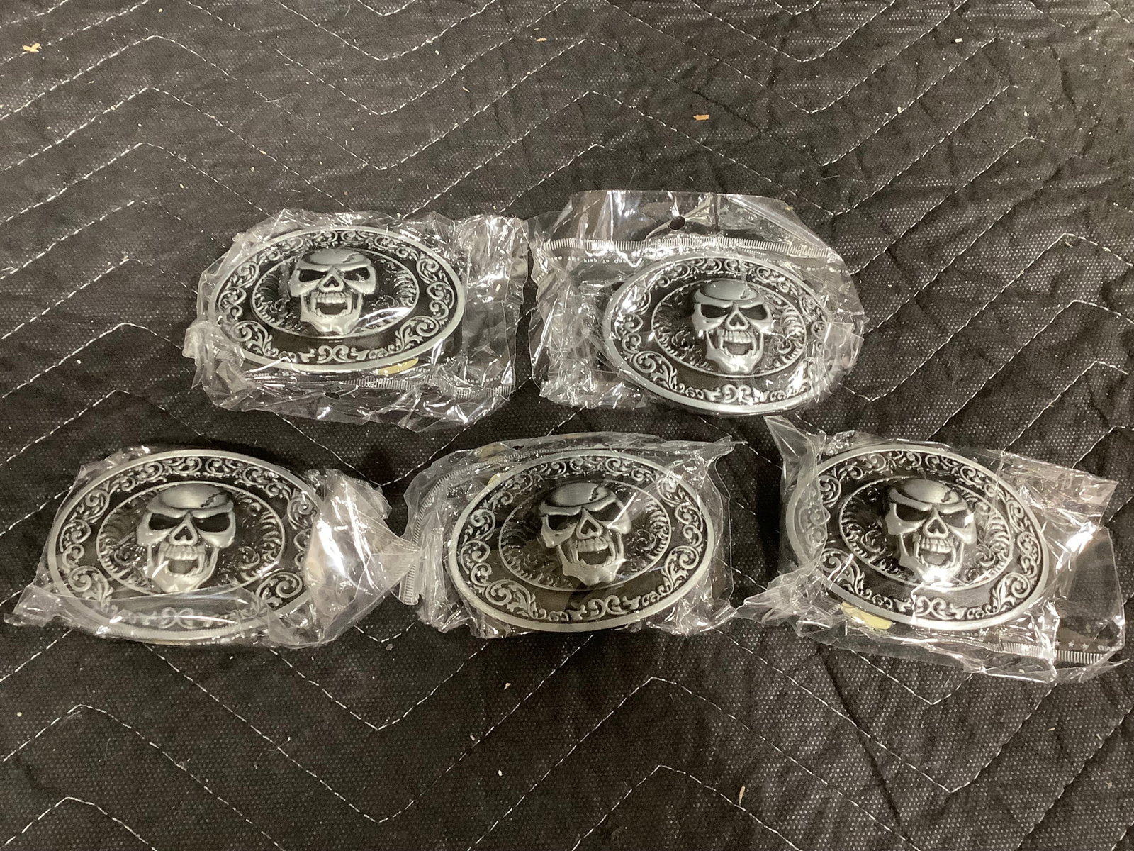 Skull belt buckles (1 of 1)