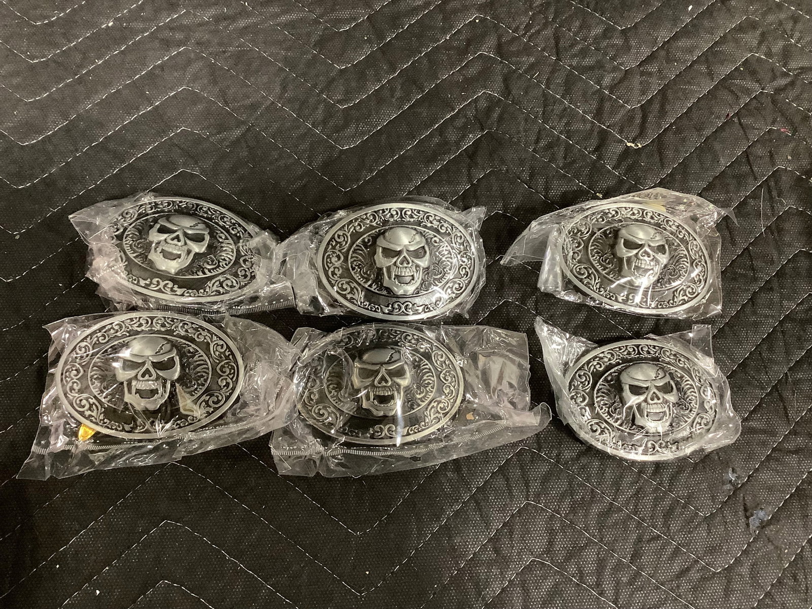 Skull belt buckles (1 of 1)