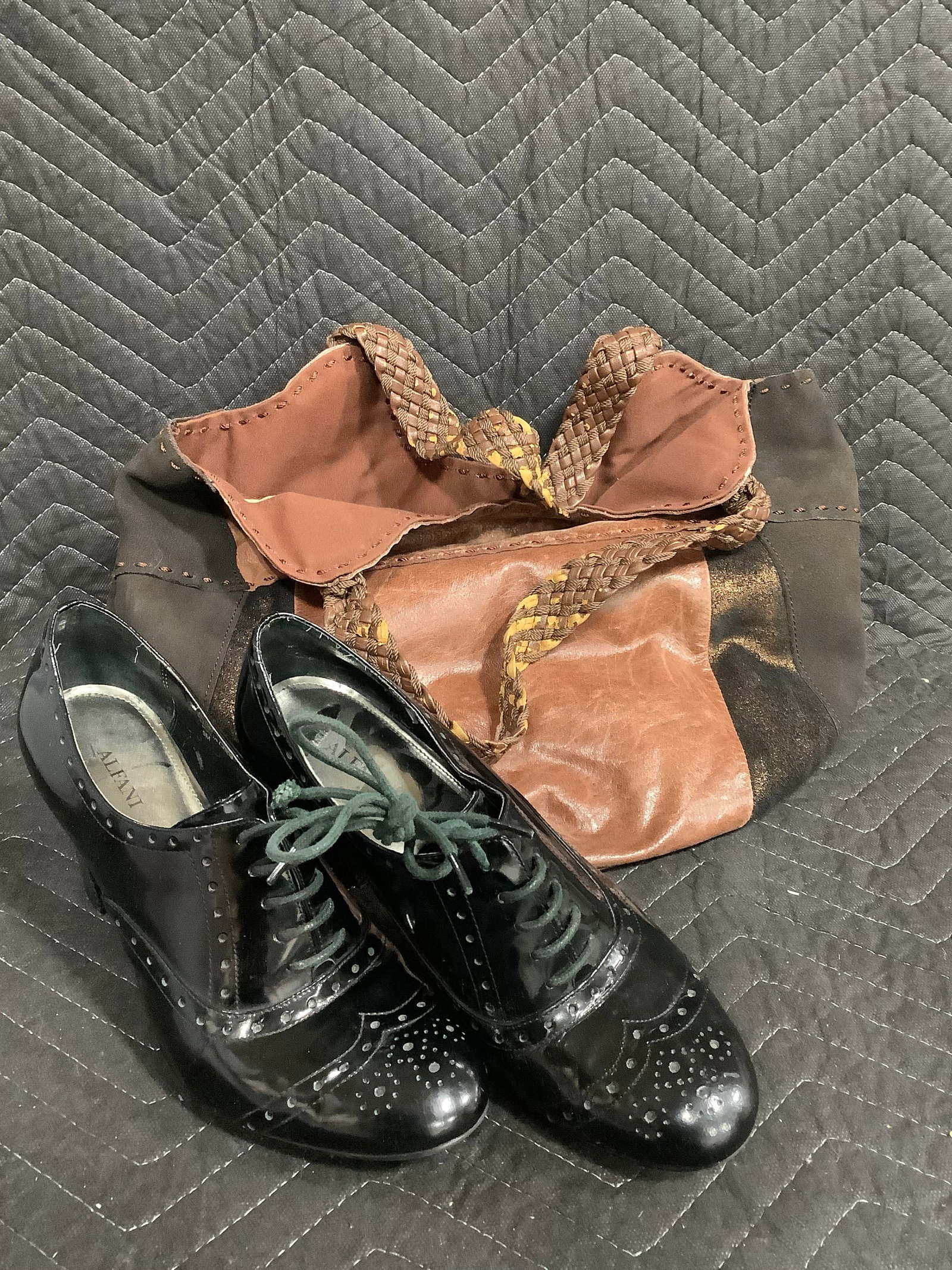 Vintage Alfani leather shoes(9M) and vintage handbag (1 of 1)