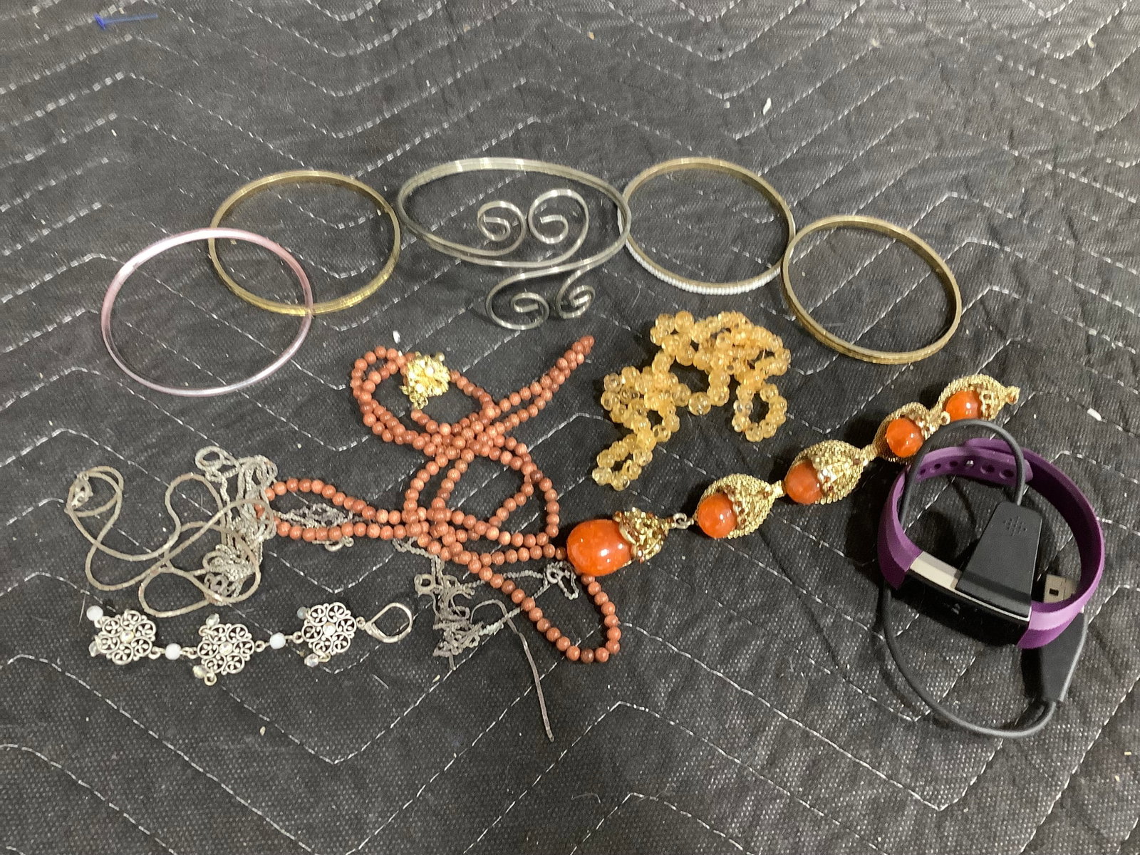 Various Costume Jewelry: Various Costume Jewelry