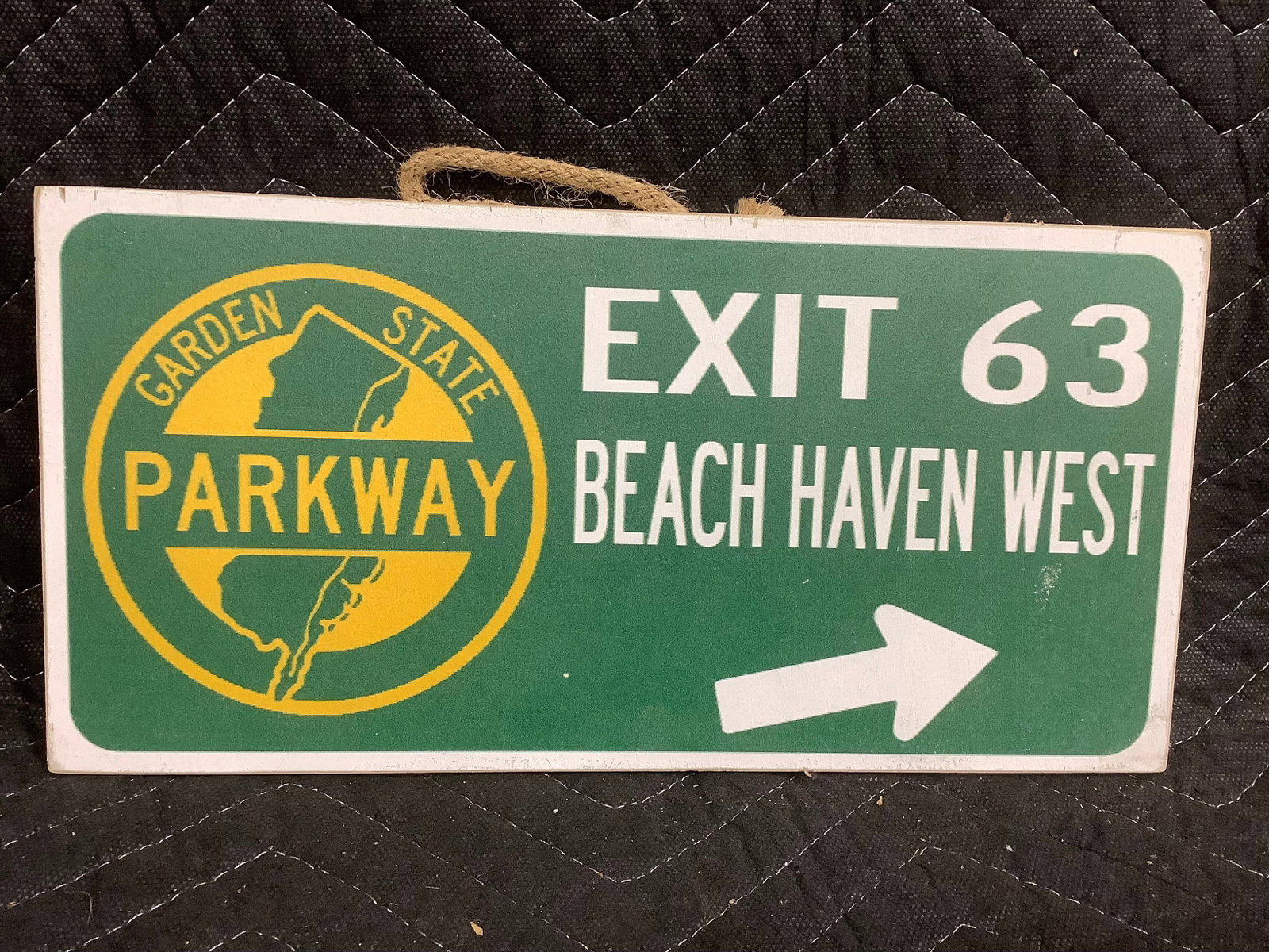 Garden State Parkway Wooden Wall Decor (6inx12in): Garden State Parkway Wooden Wall Decor (6inx12in)
