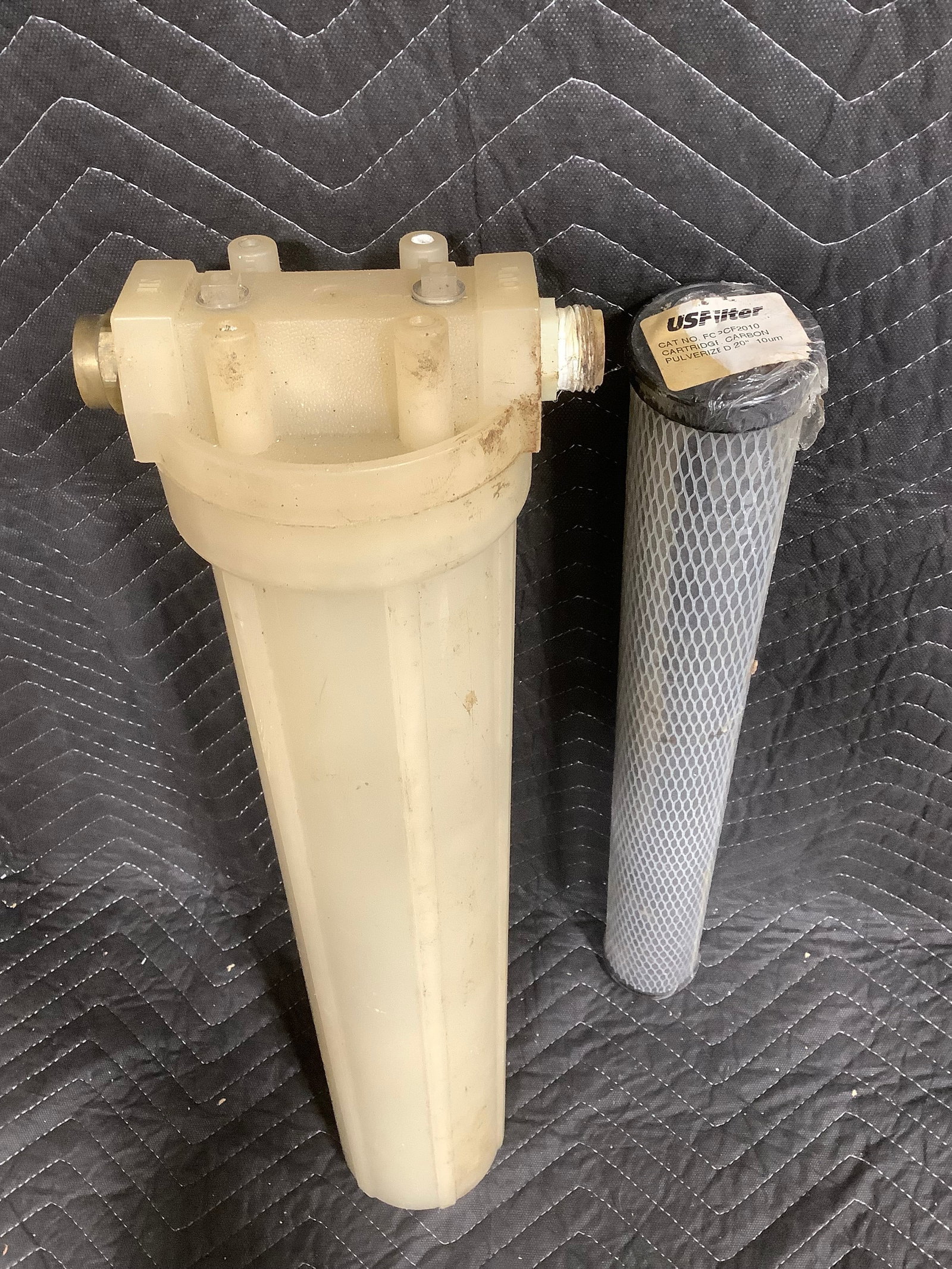 Air filter and filter system part (1 of 1)