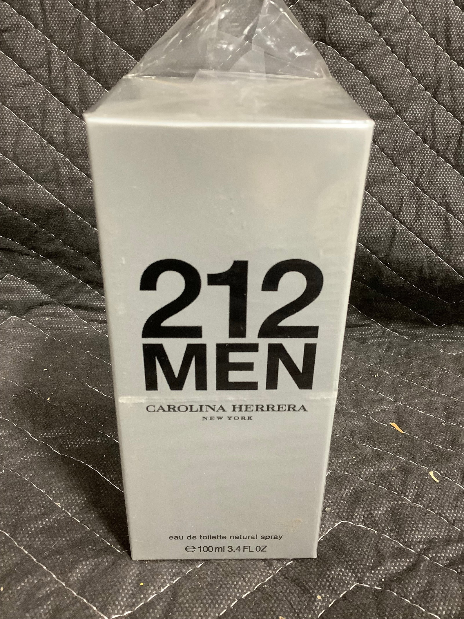 212 Men eau de toilette spray*sealed, 3.4fl.oz*: 212 Men eau de toilette spray*sealed, 3.4fl.oz*