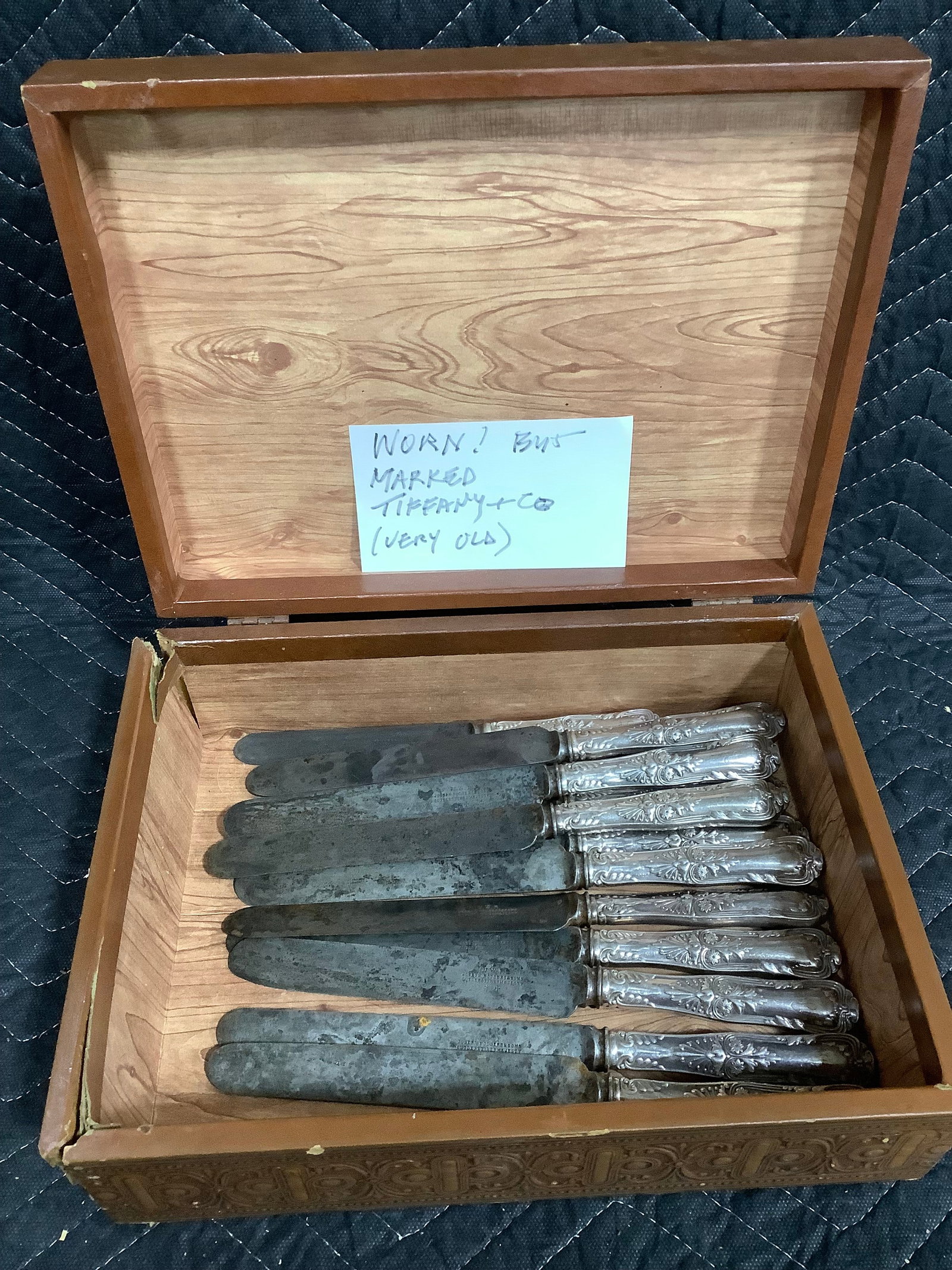 Tiffany & Co. utensils in case(5inx9.5inx11.5in): Tiffany & Co. utensils in case(5inx9.5inx11.5in)