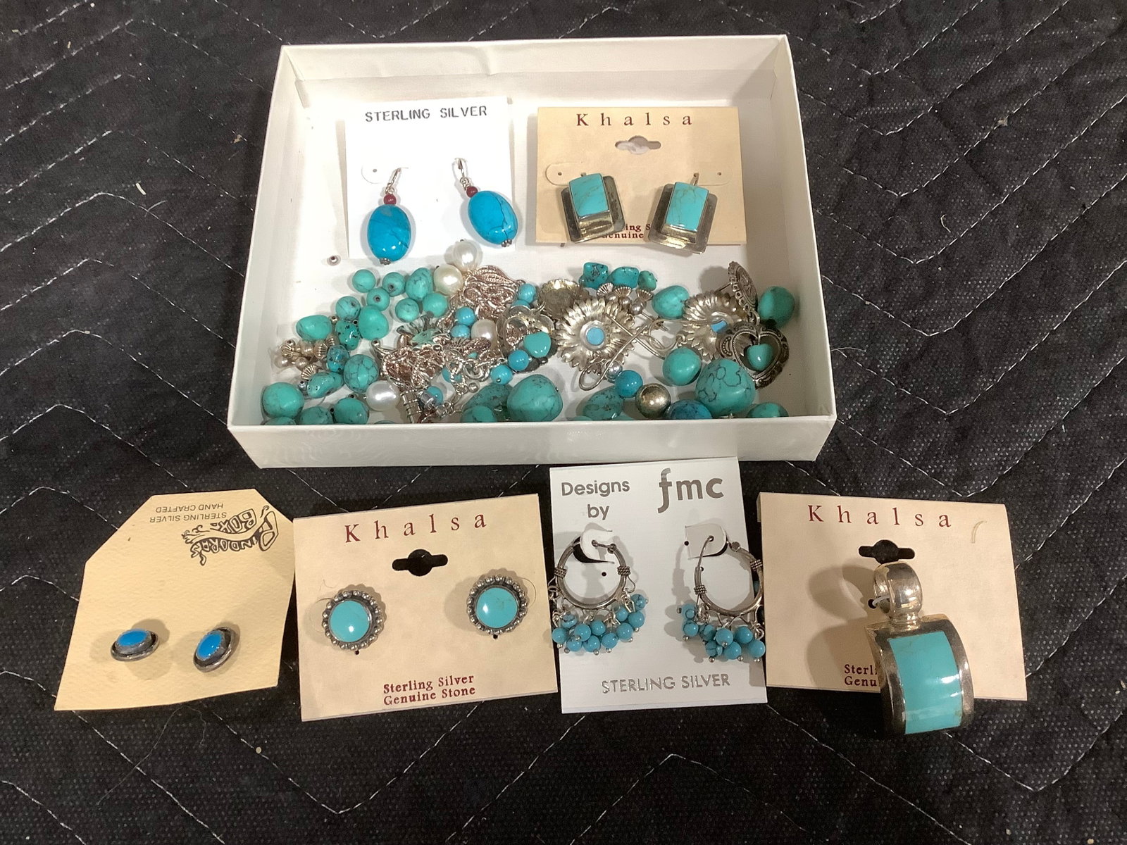 Costume jewelry: Costume jewelry
