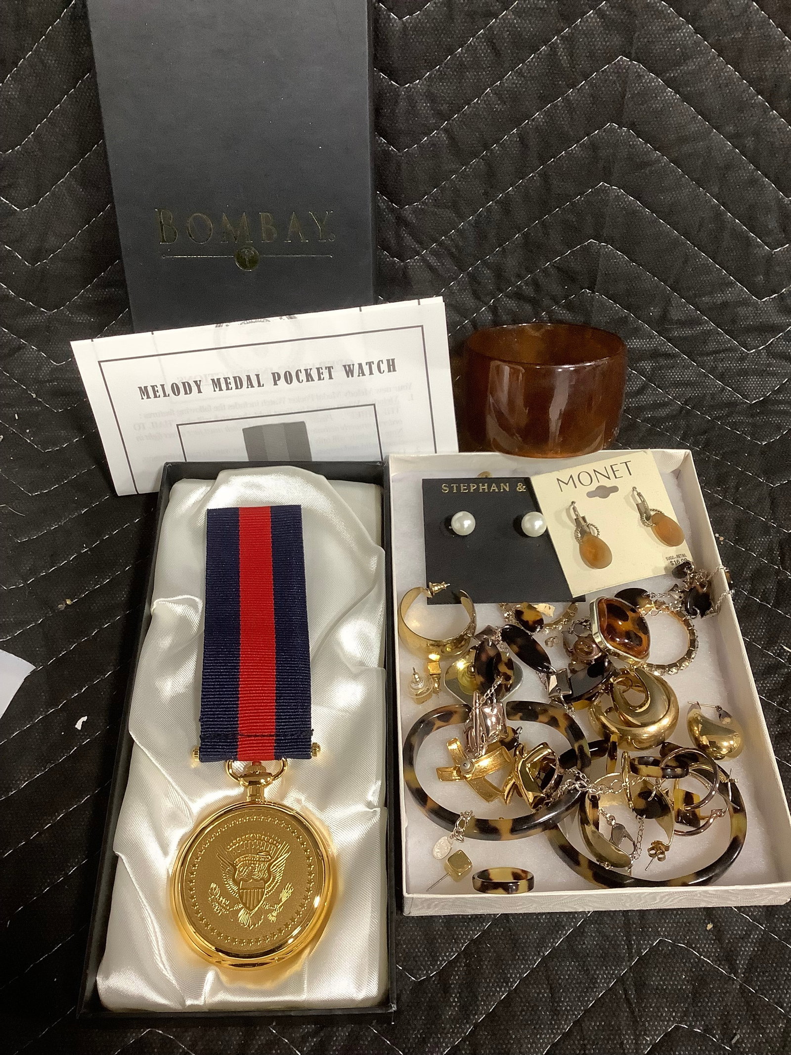 Melody medal pocketwatch and costume jewelry: Melody medal pocketwatch and costume jewelry