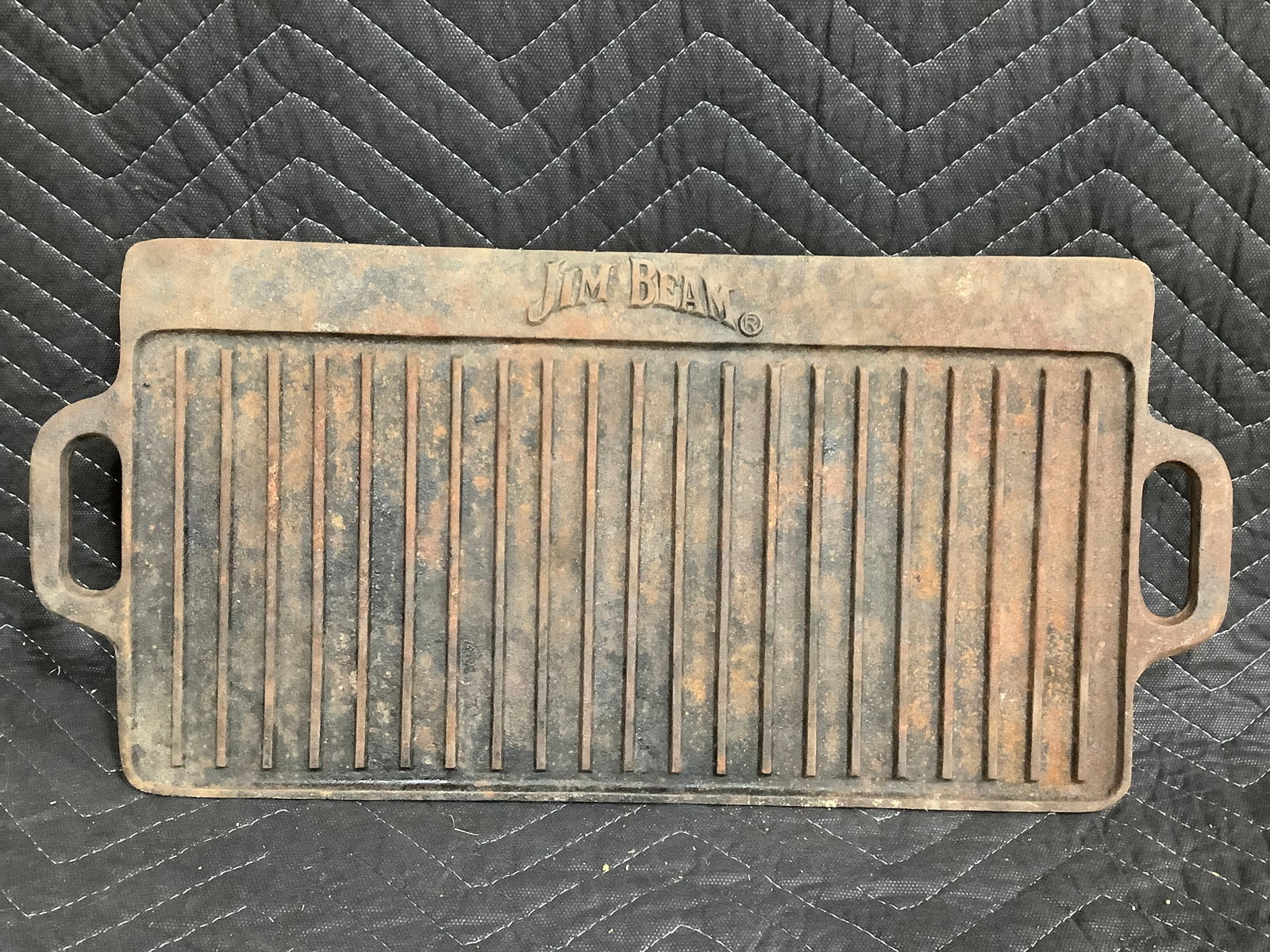 Jim Beam cast iron griddle: Jim Beam cast iron griddle