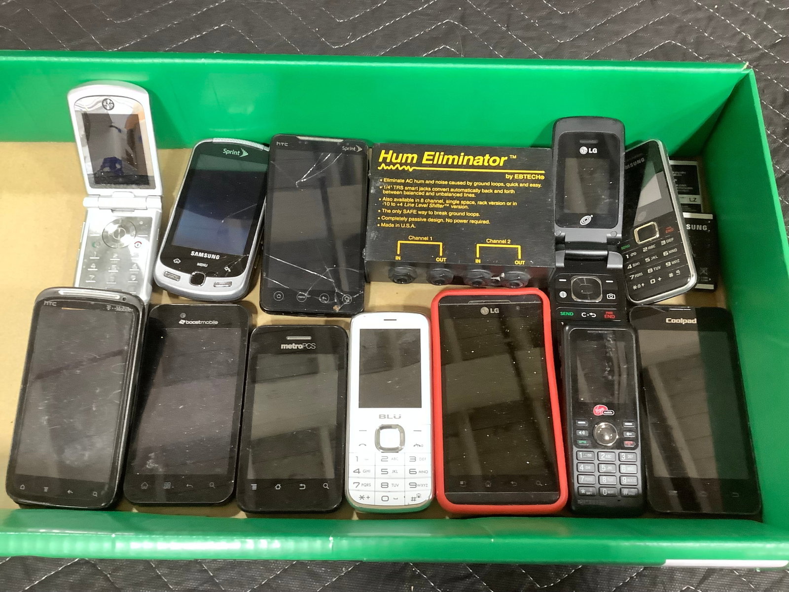 Various cell phones(unknown working condition): Various cell phones(unknown working condition)