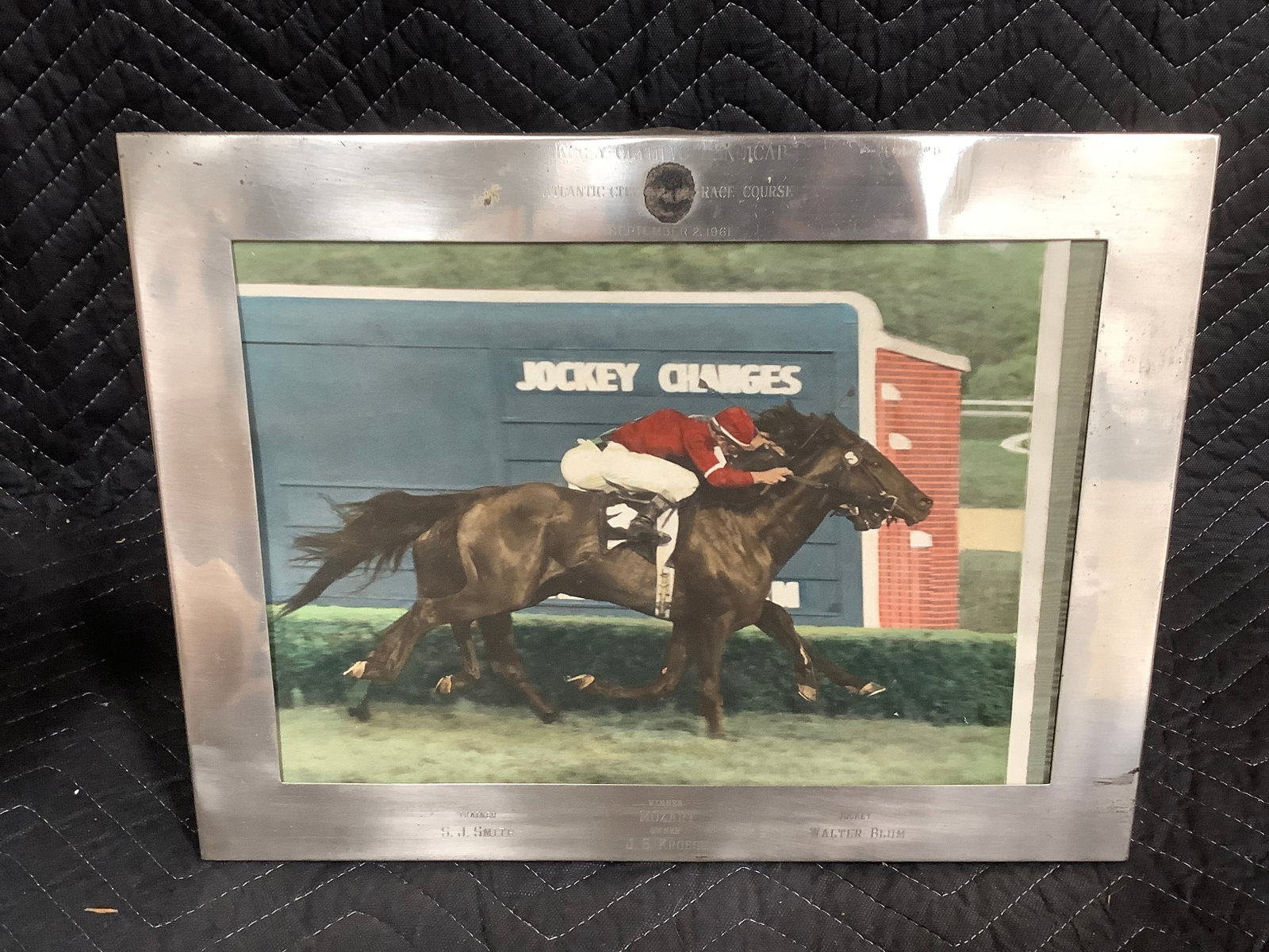 Framed Atlantic City Horse Racing Print (12inx16in) *loose frame* (1 of 1)