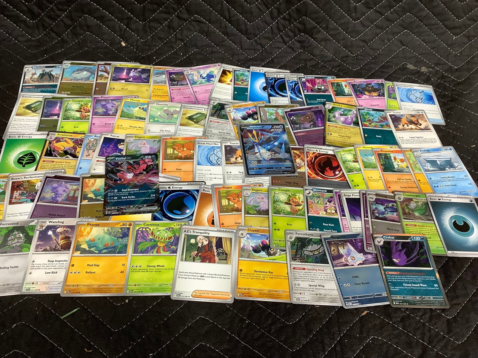 Various Pokemon cards: Various Pokemon cards