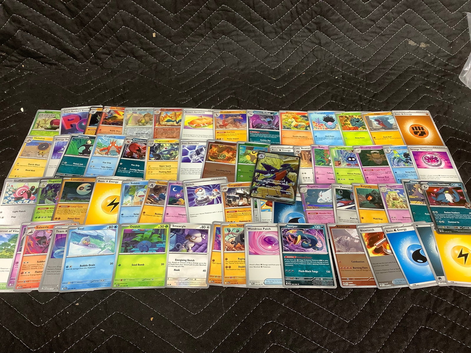 Various Pokemon cards: Various Pokemon cards