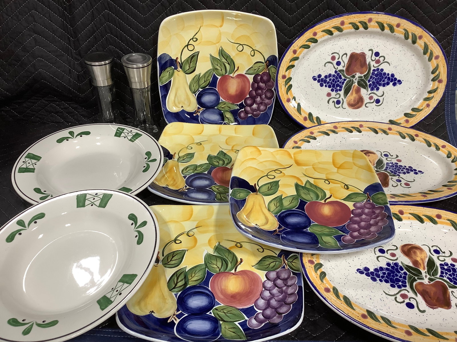 Oval serving platters(16in long), Di Fruito plates, and more (1 of 1)