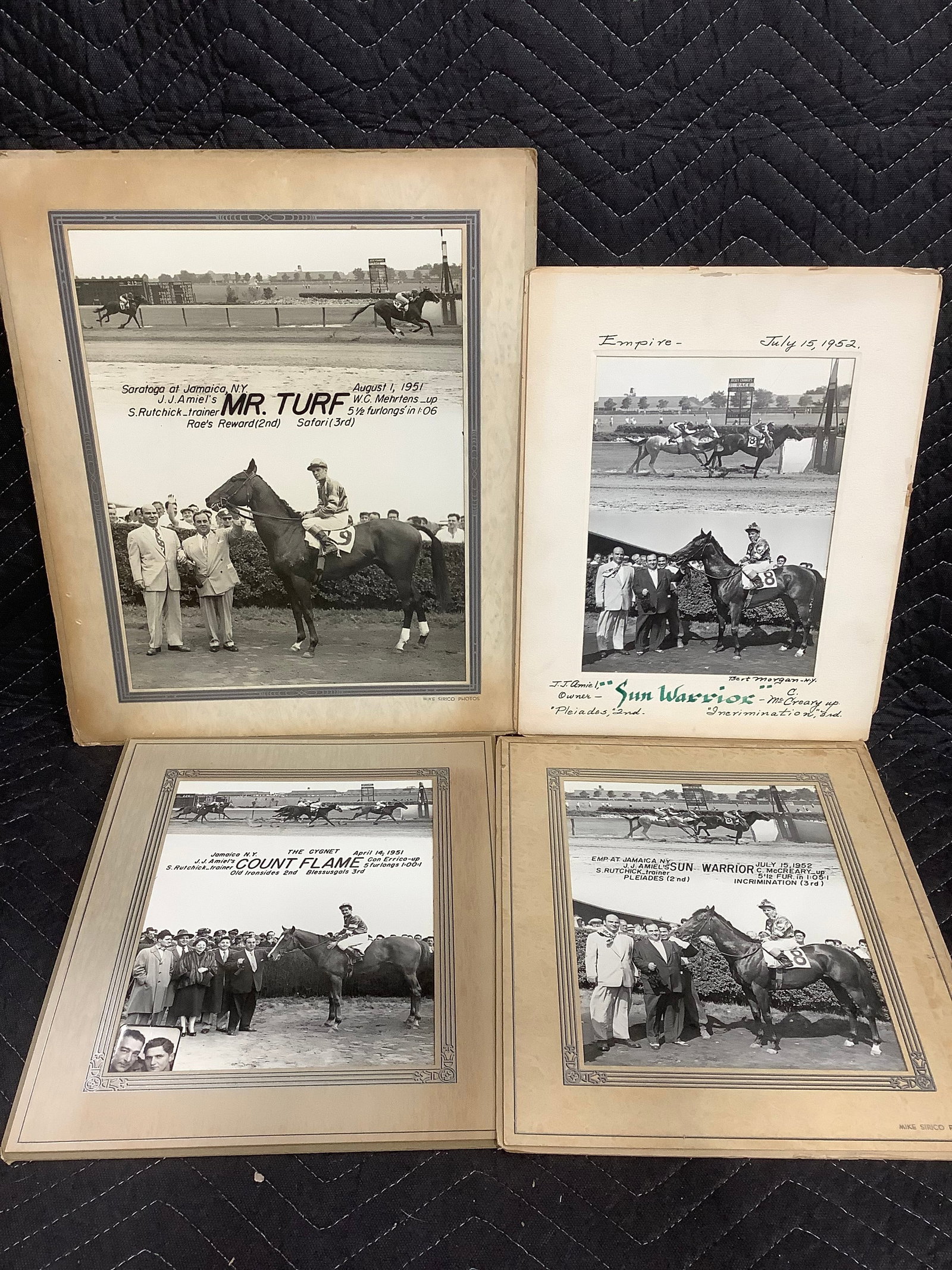 Vintage horse racing prints(largest 14inx17in): Vintage horse racing prints(largest 14inx17in)