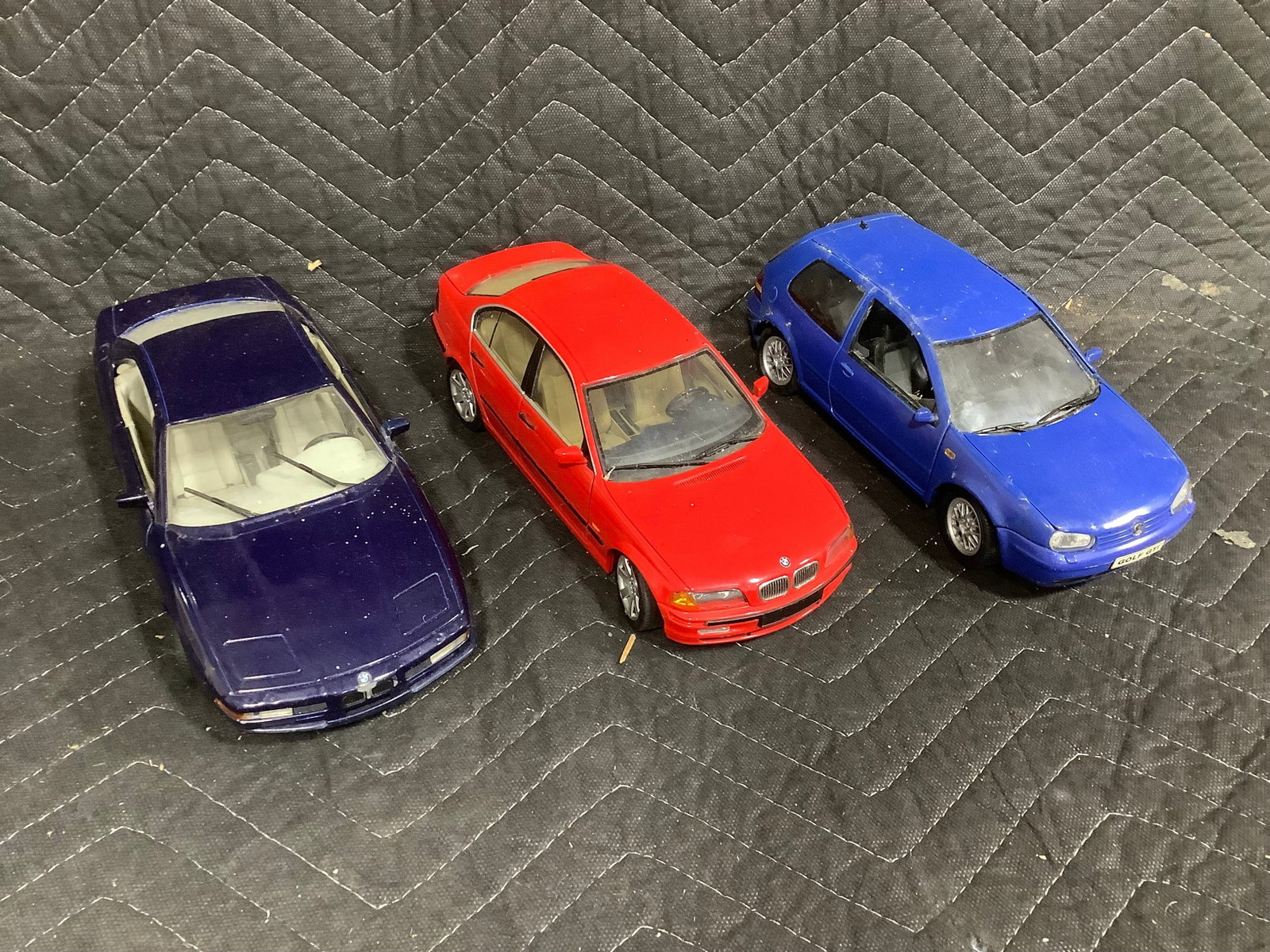 Collectible diecast cars (Revell, Maisto, and more) (1 of 1)