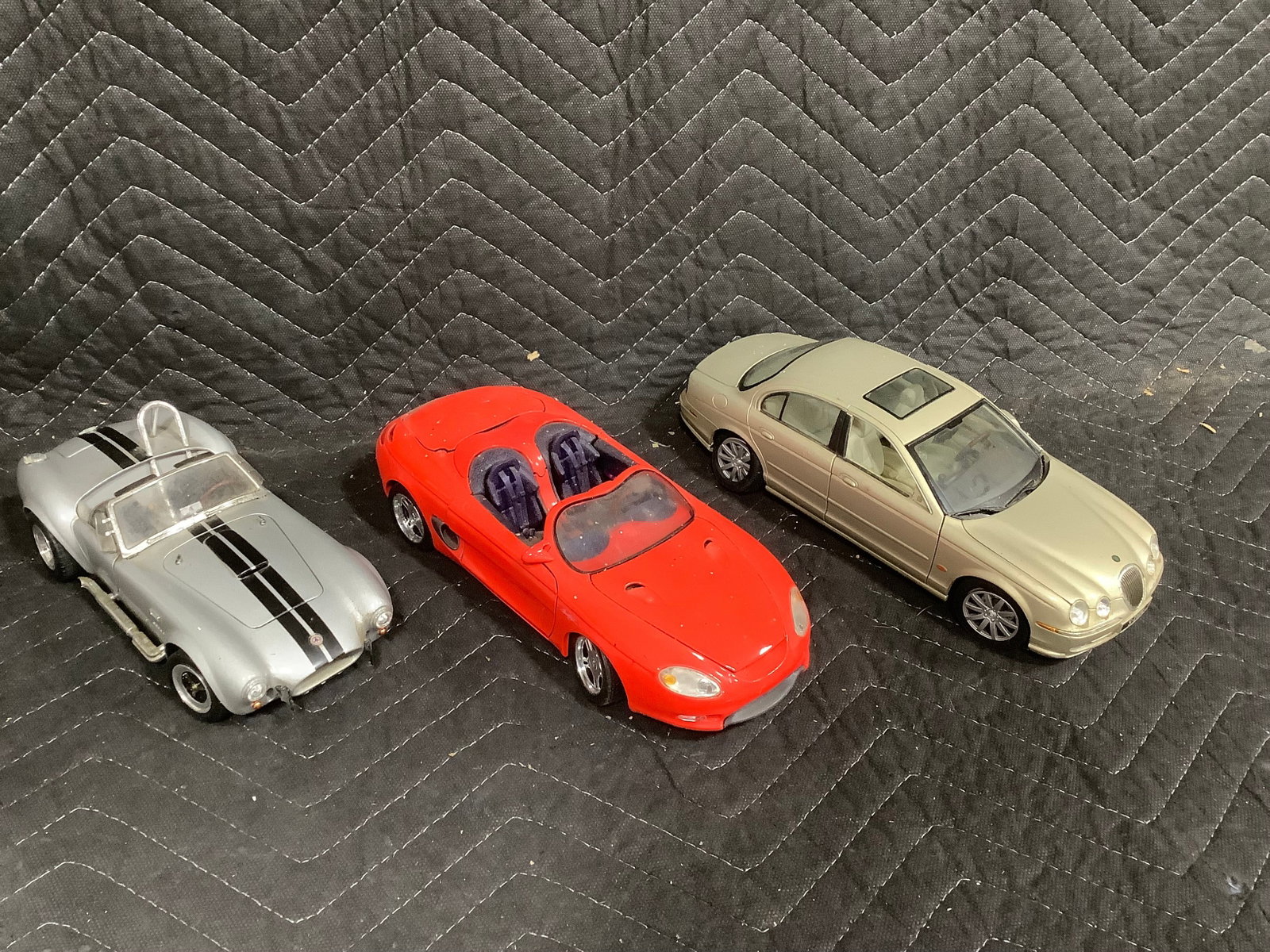 Maisto and Road Legends collectible diecast cars (1 of 1)