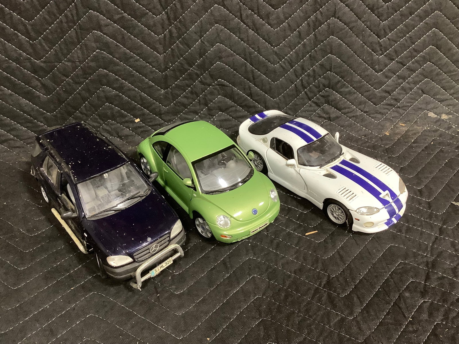 Various collectible diecast cars: Various collectible diecast cars