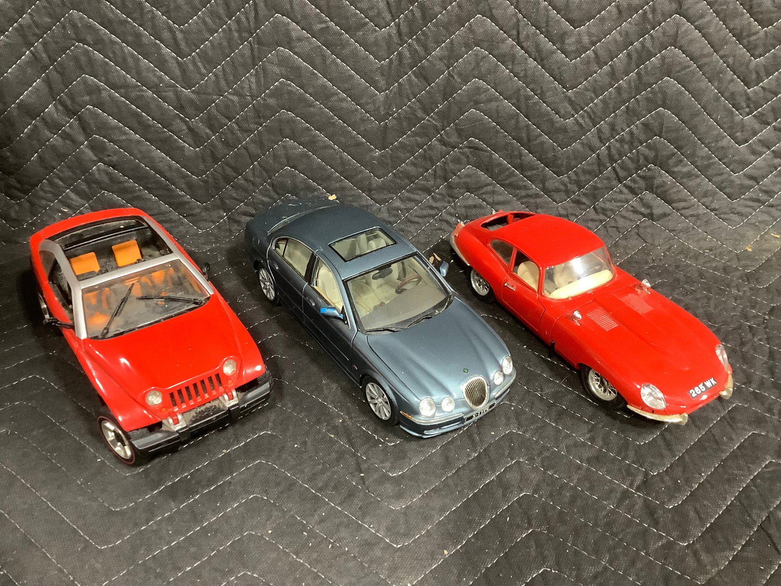 Various collectible diecast cars (1 of 1)