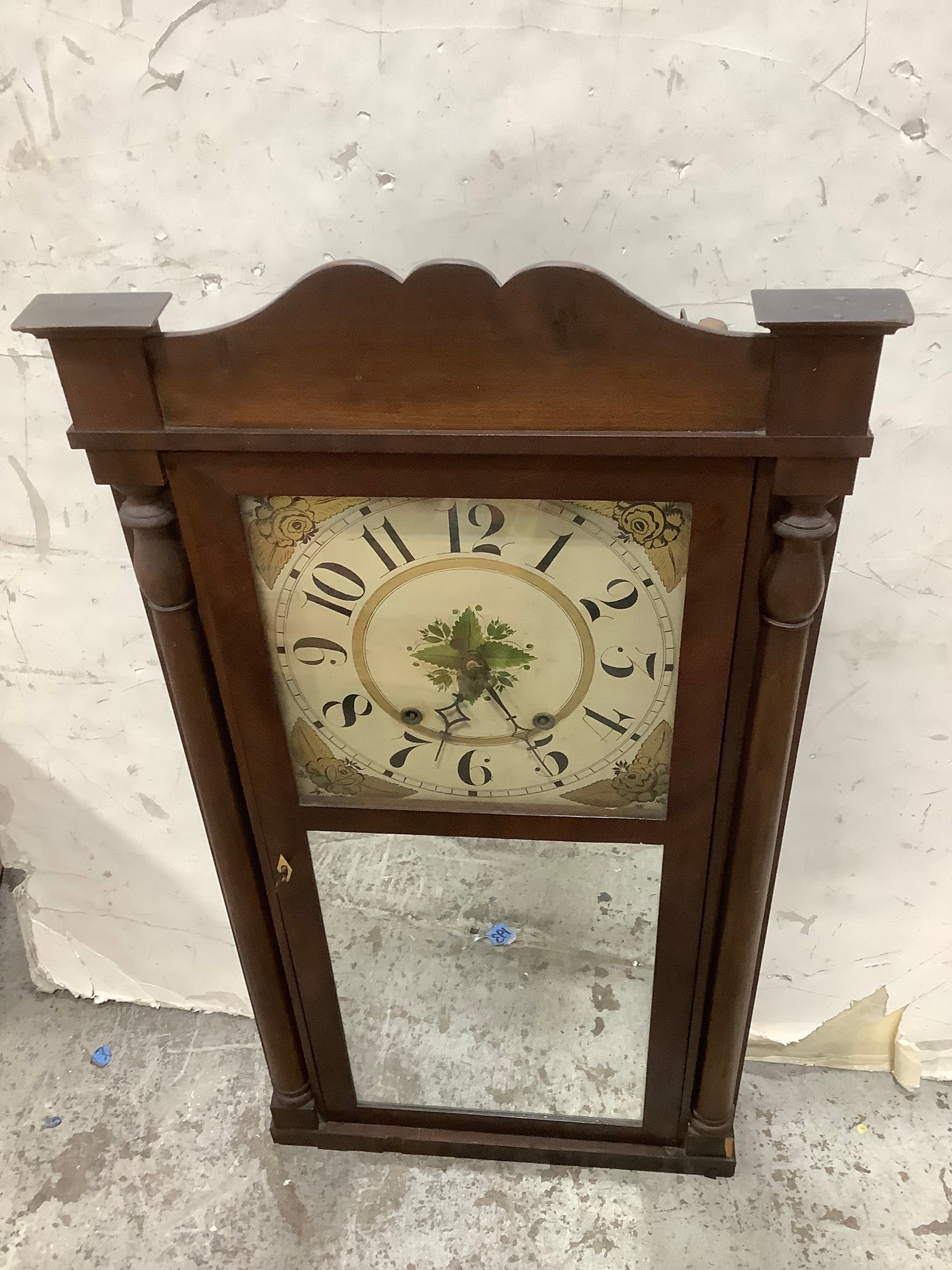 Vintage mantle clock with mirror (1 of 1)