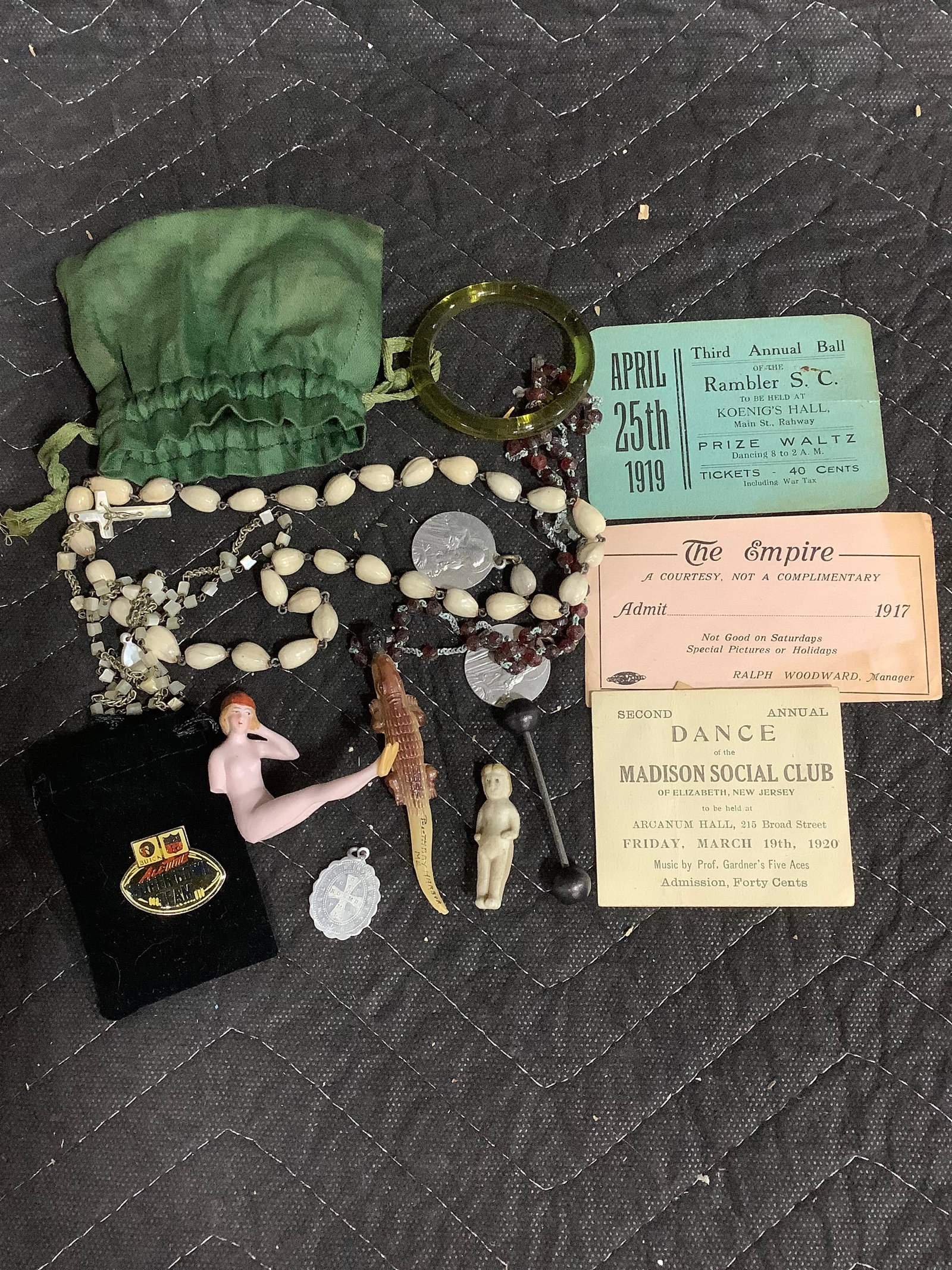 Vintage costume jewelry and more: Vintage costume jewelry and more