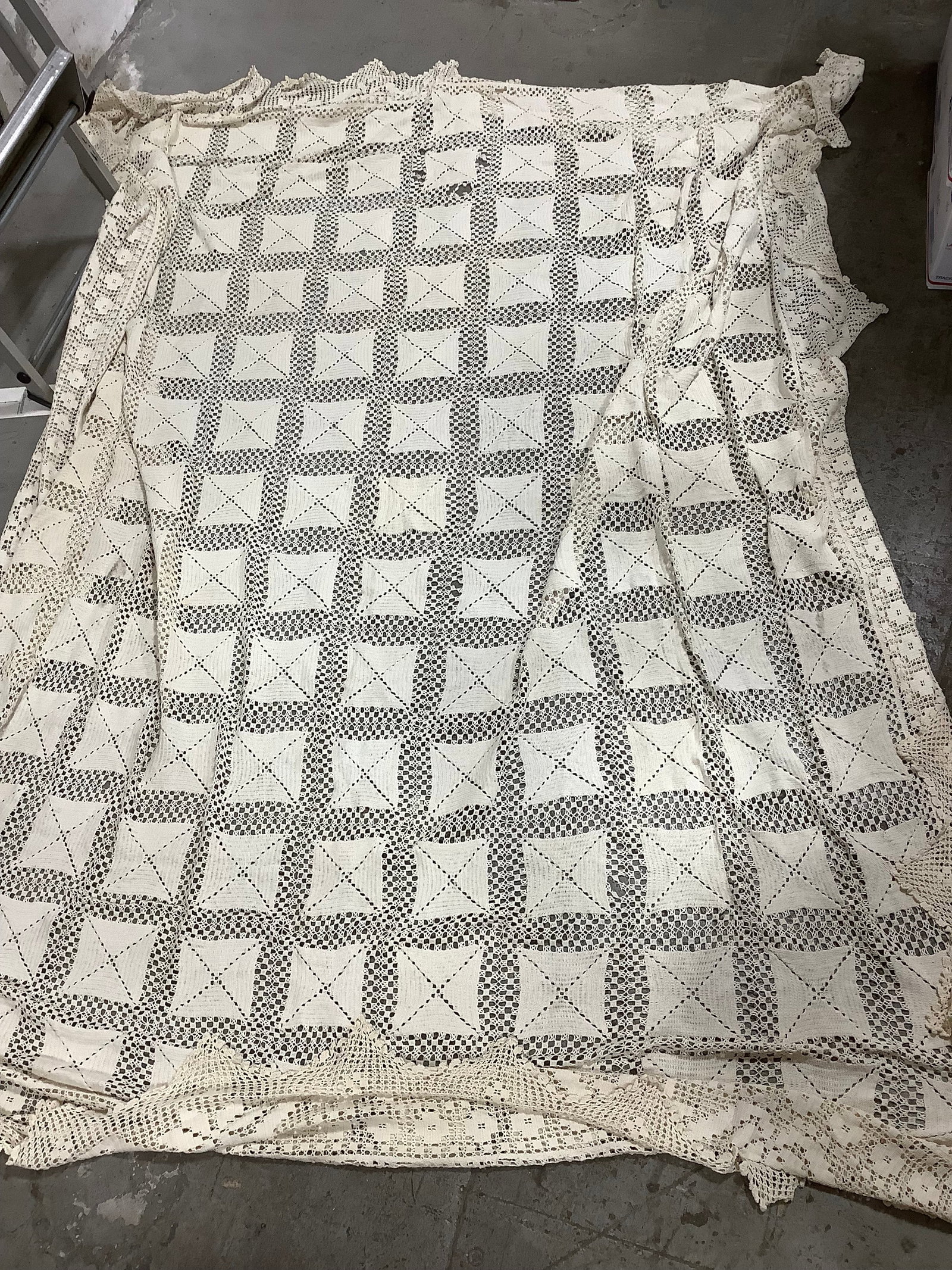 Crochet lace blanket(approximately 75inx88in): Crochet lace blanket(approximately 75inx88in)