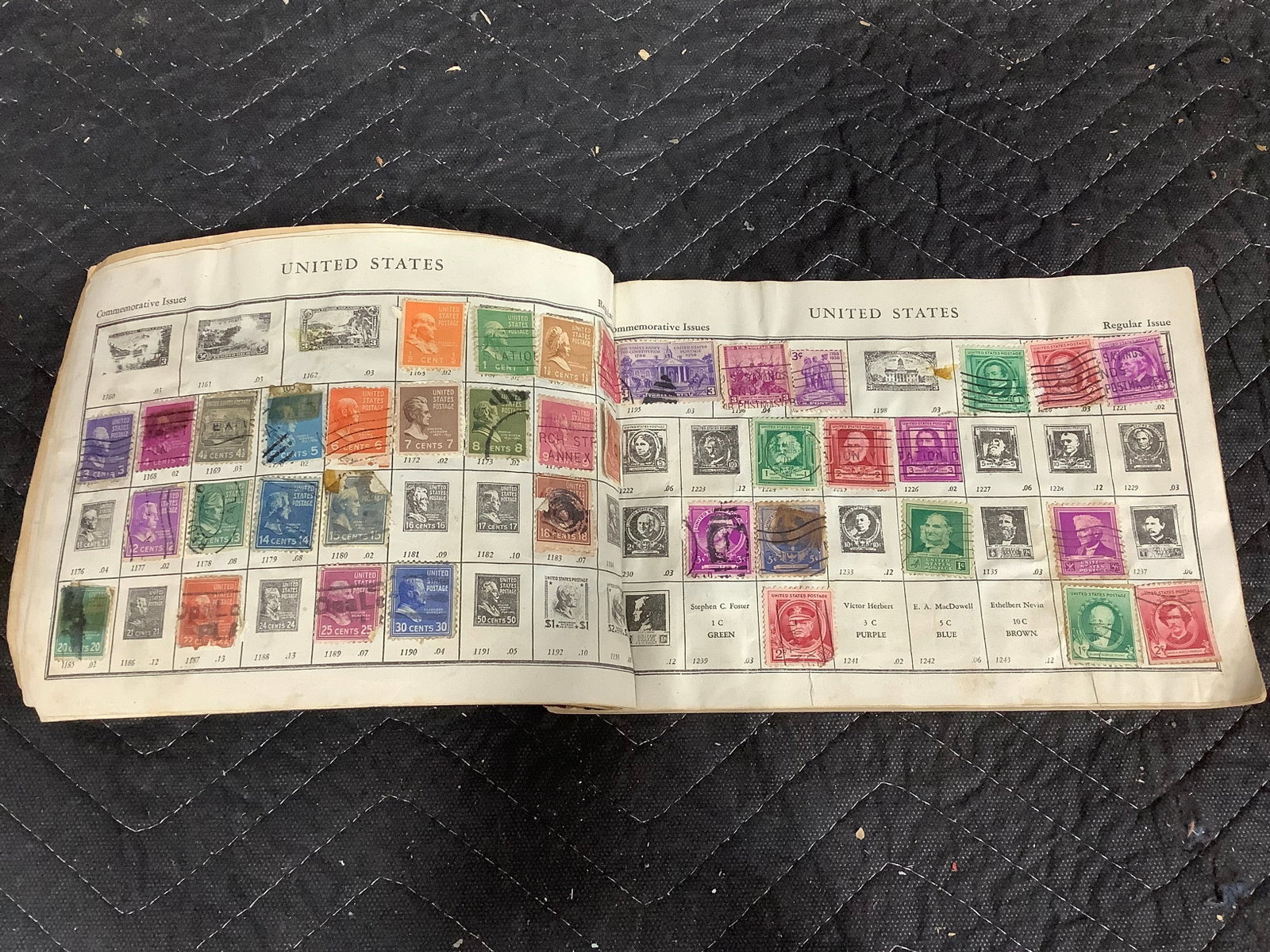 Vintage stamp album(some stamps inside): Vintage stamp album(some stamps inside)