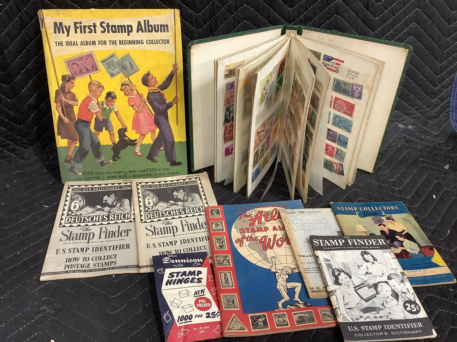 Vintage stamp album books/pamphlets: Vintage stamp album books/pamphlets