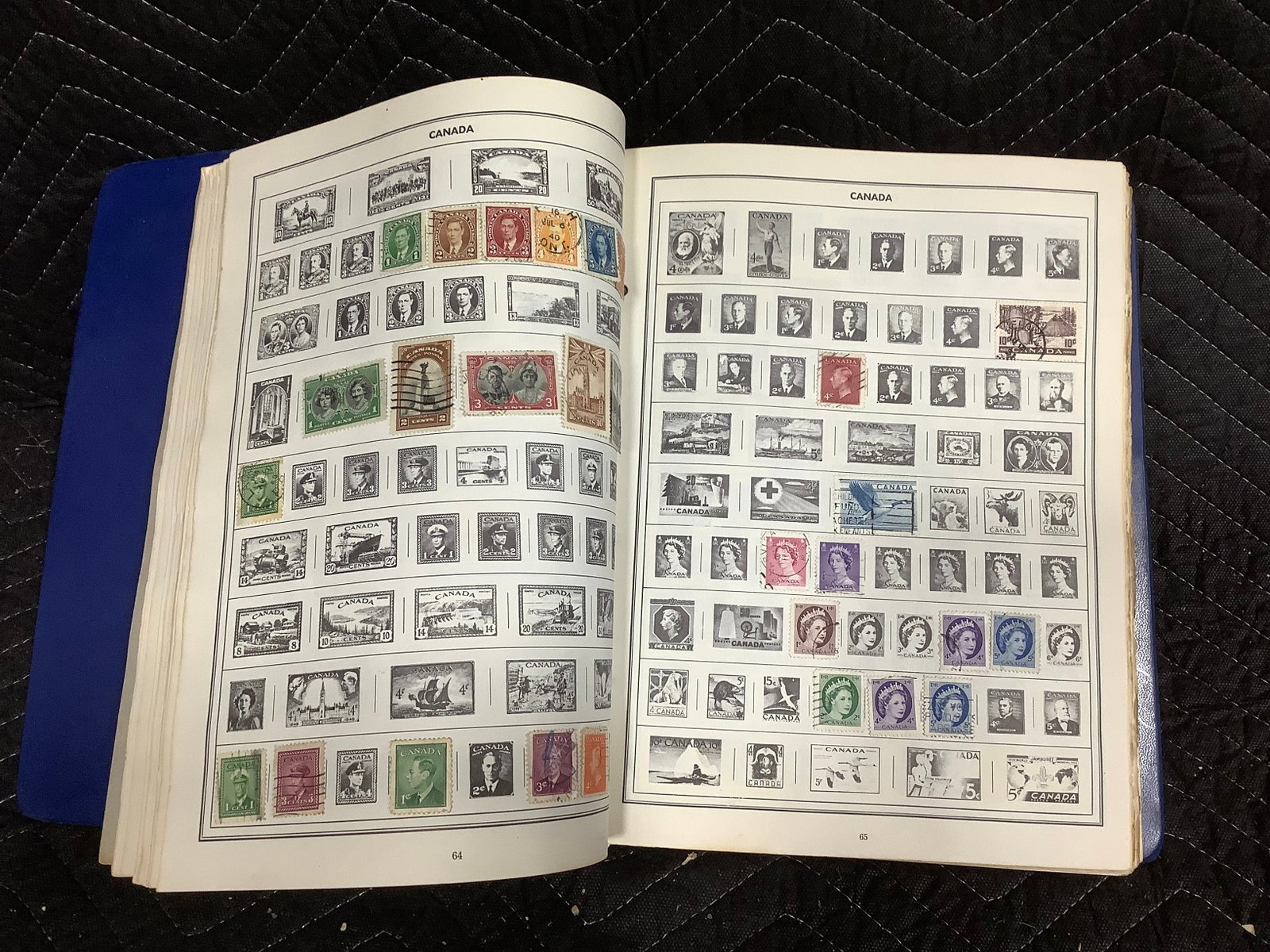 Candian stamp album(some stamps inside): Candian stamp album(some stamps inside)