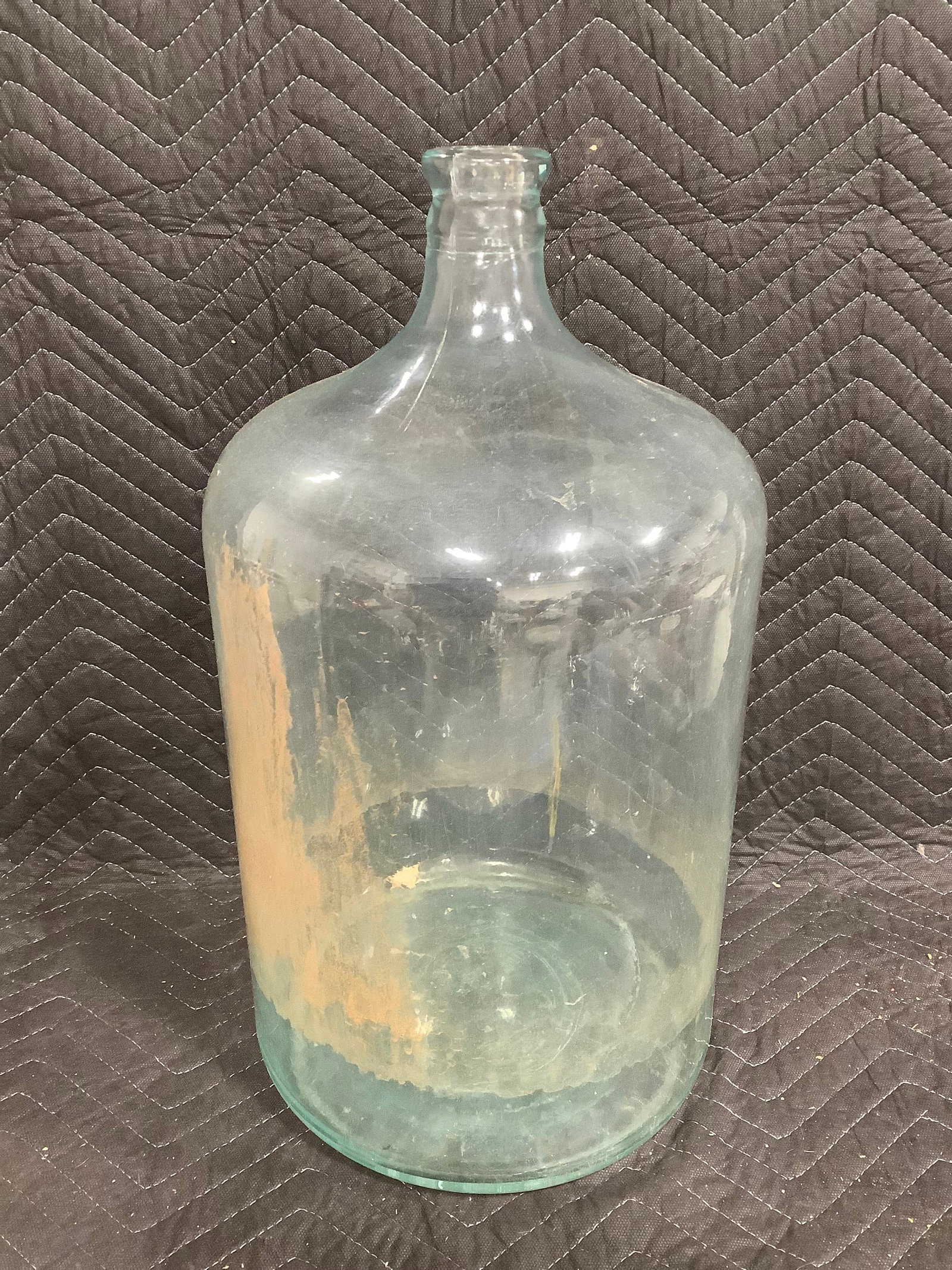 Large glass jug(19.5in tall): Large glass jug(19.5in tall)