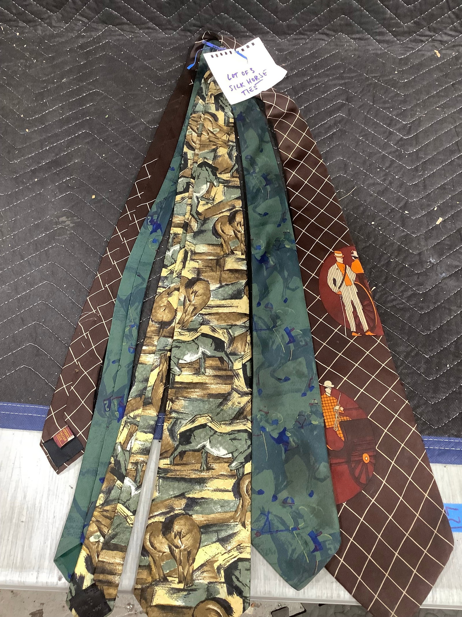 Silk horse ties: Silk horse ties