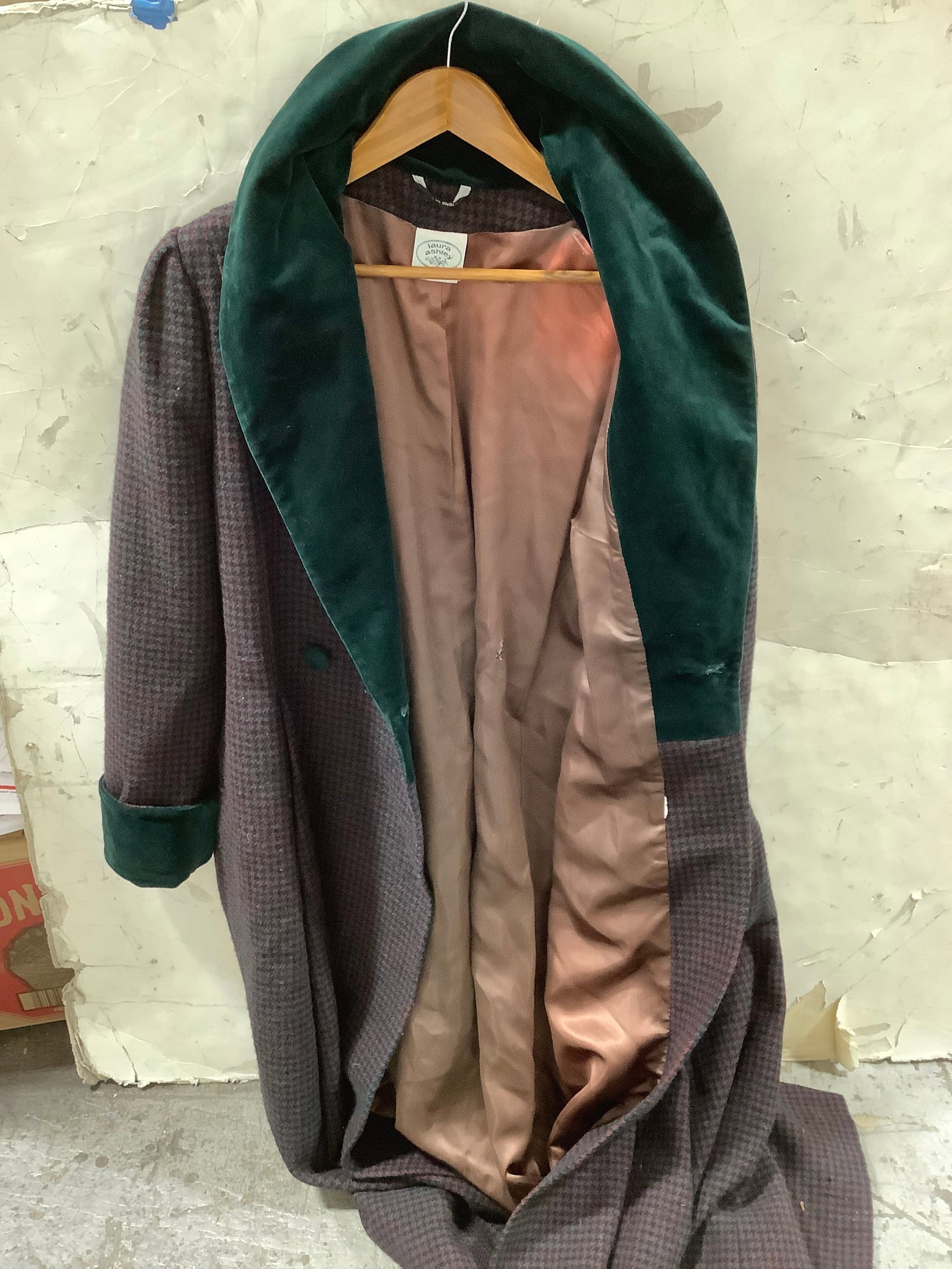 Laura Ashley coat(10): Laura Ashley coat(10)