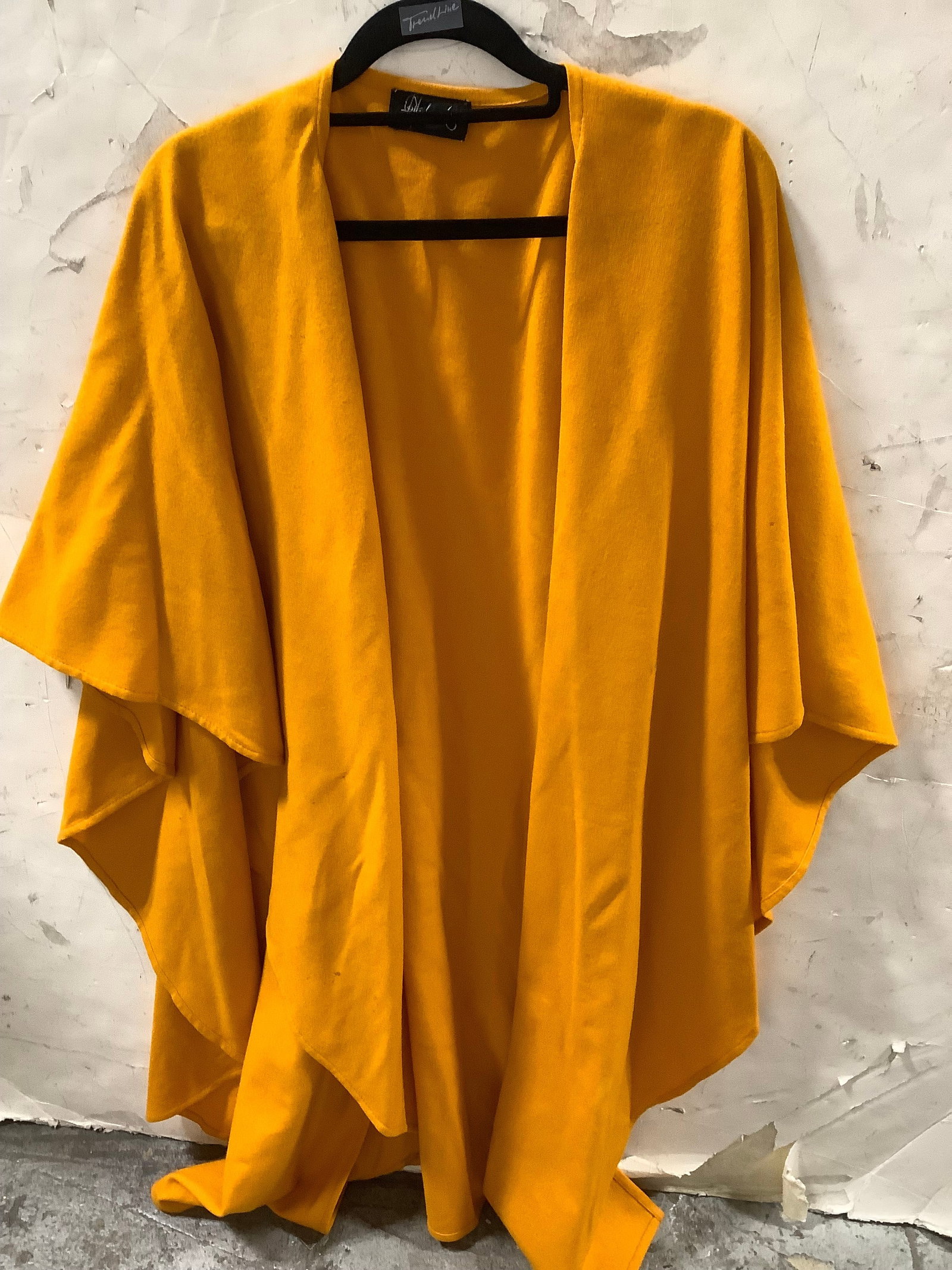 1970s womens shawl(size N/A): 1970s womens shawl(size N/A)