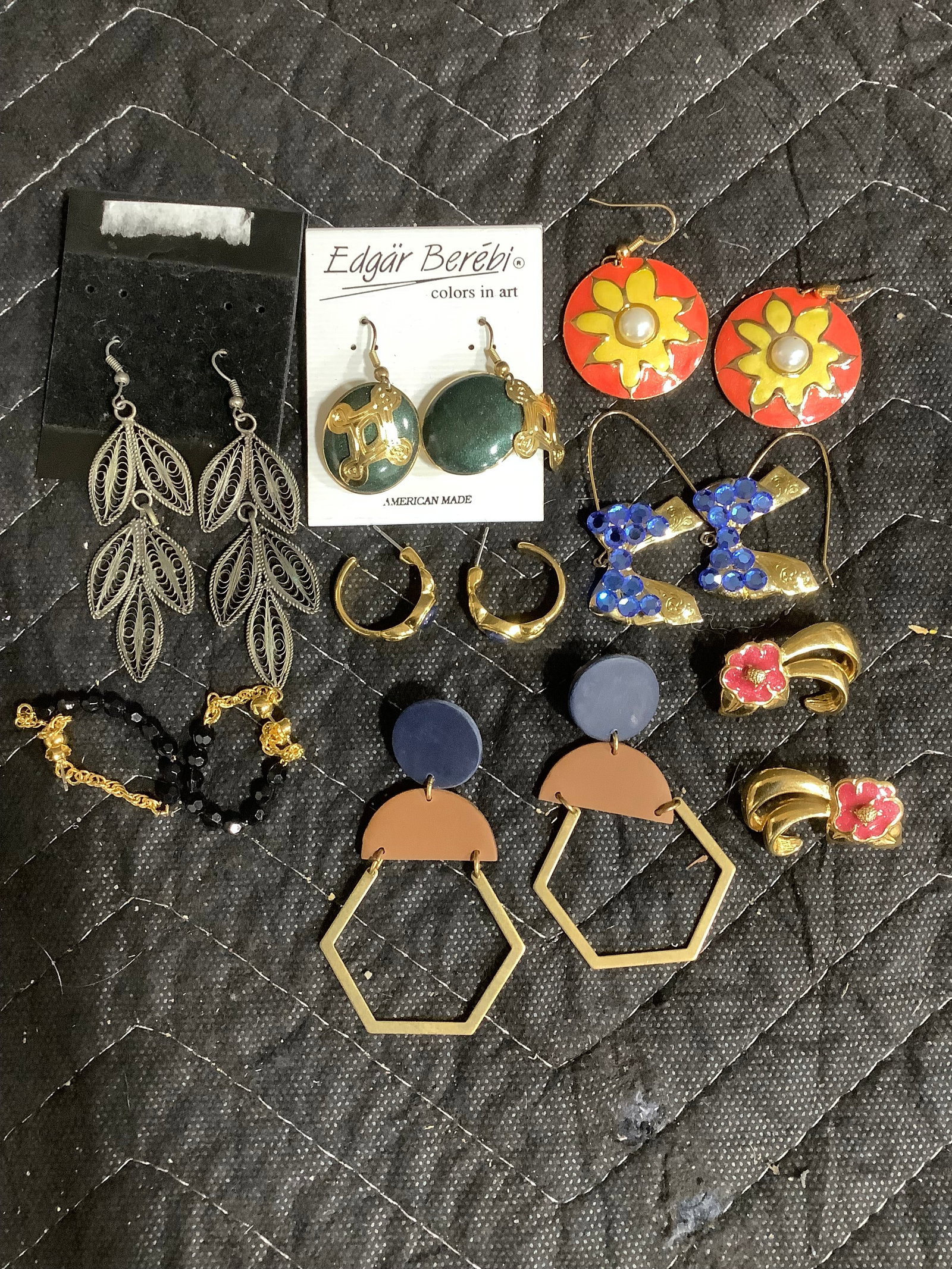 Costume earrings: Costume earrings