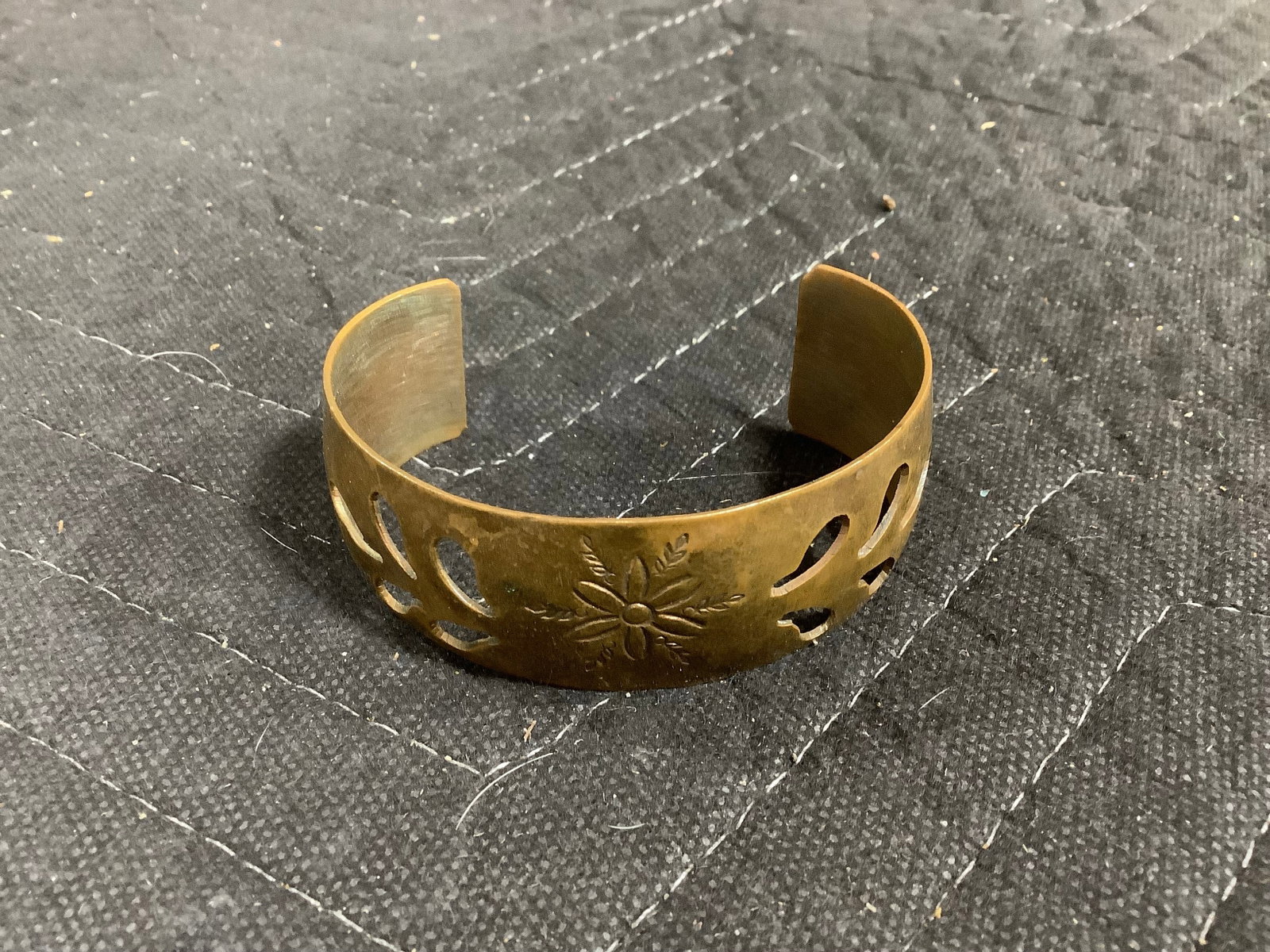 Copper cuff: Copper cuff