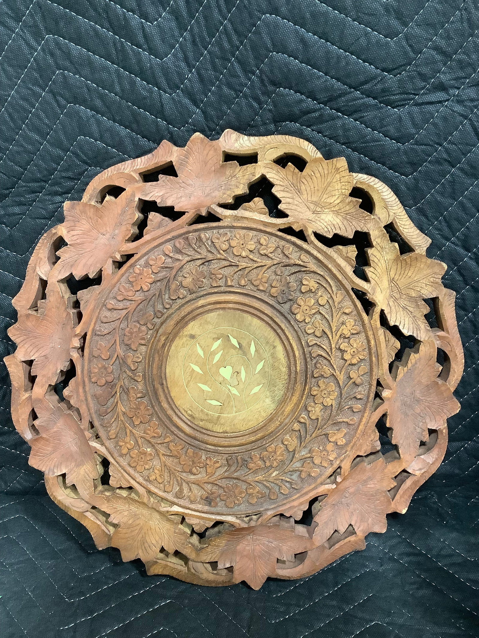 Handcarved wooden wall decor(15in across): Handcarved wooden wall decor(15in across)