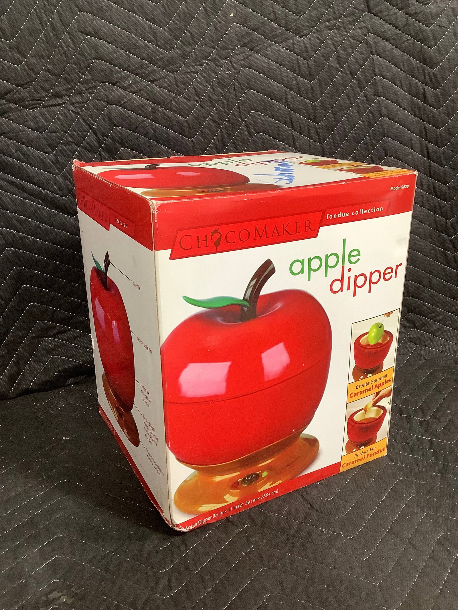 Chocomaker fondue collection apple dipper: Chocomaker fondue collection apple dipper