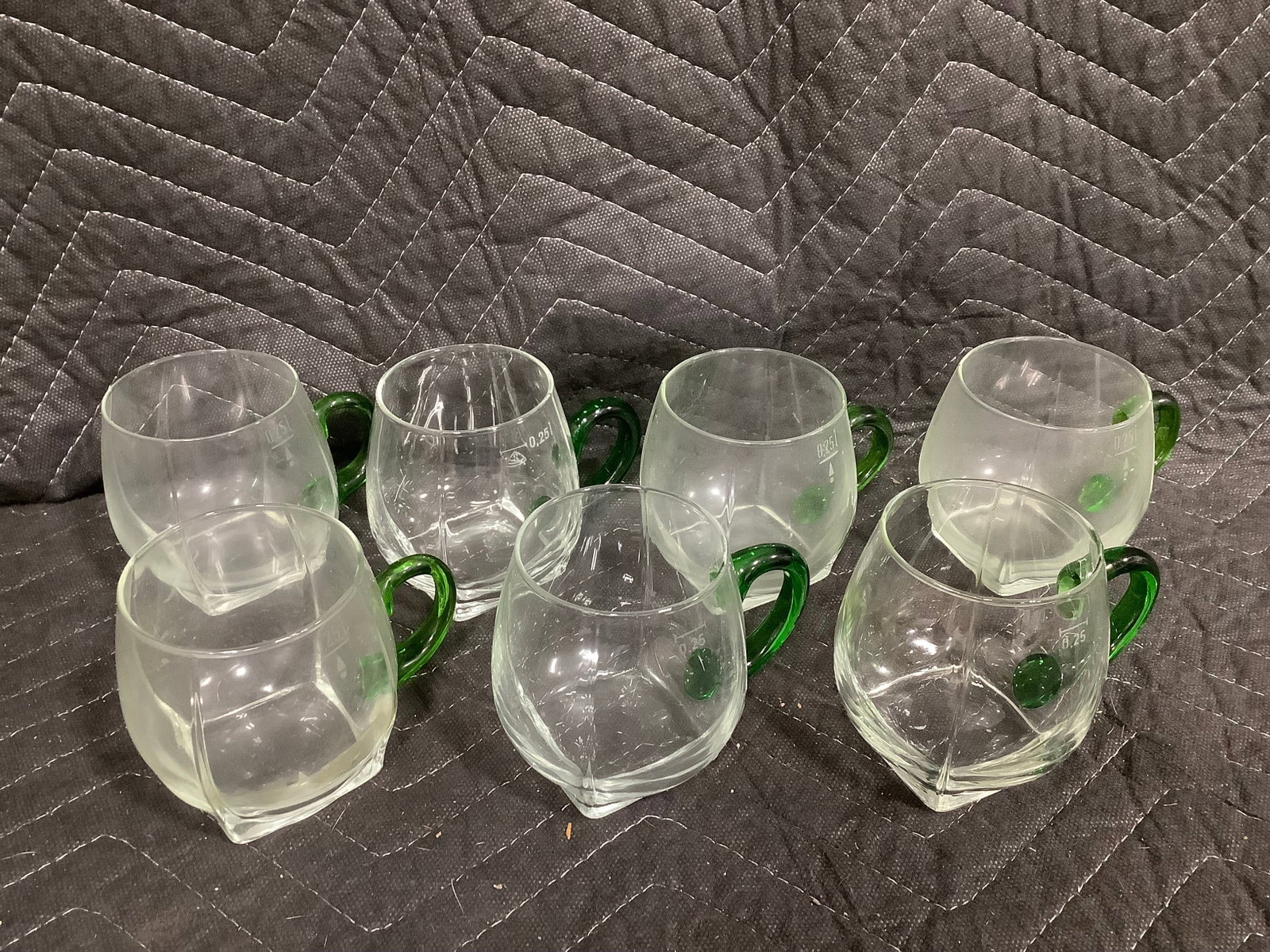 Drinking glasses with green handles(3.5intall): Drinking glasses with green handles(3.5intall)