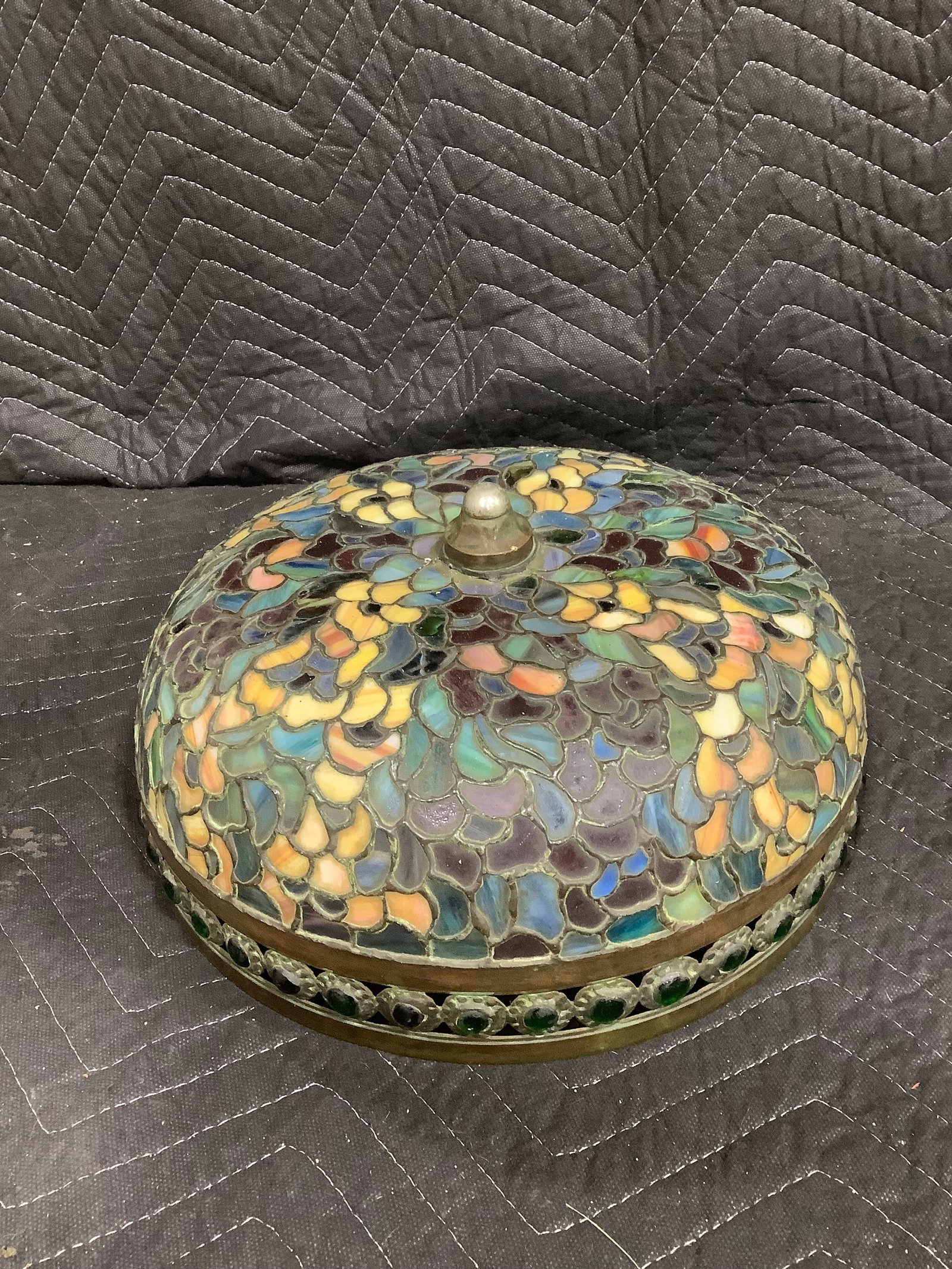 Vintage stained glass lampshade(6.5intall, 12in across): Vintage stained glass lampshade(6.5intall, 12in across)