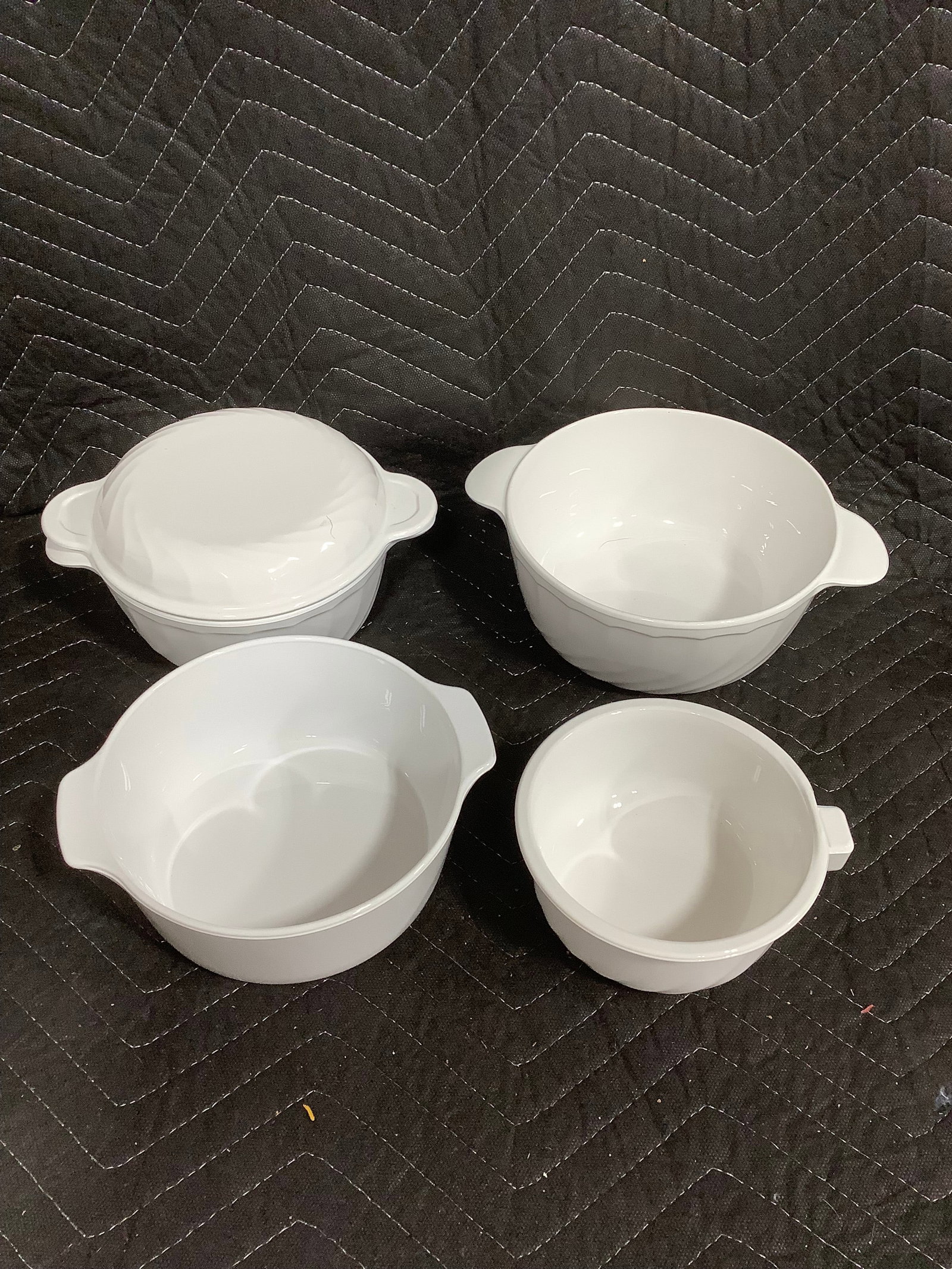 Set of Arcoflam french oven safe pieces: Set of Arcoflam french oven safe pieces