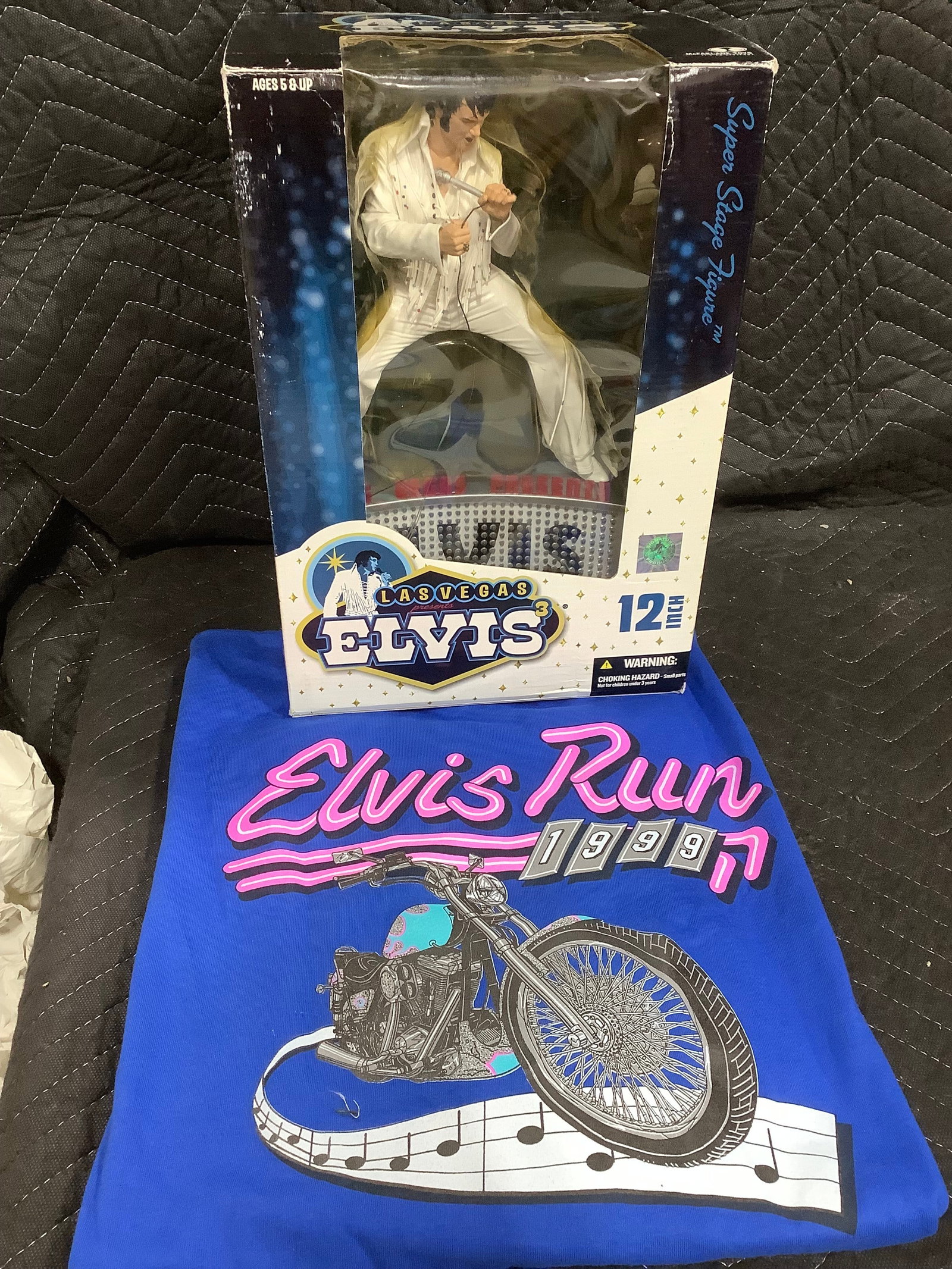 Elvis tshirt(XXL) and Elvis collectible figure*new in package* (1 of 1)