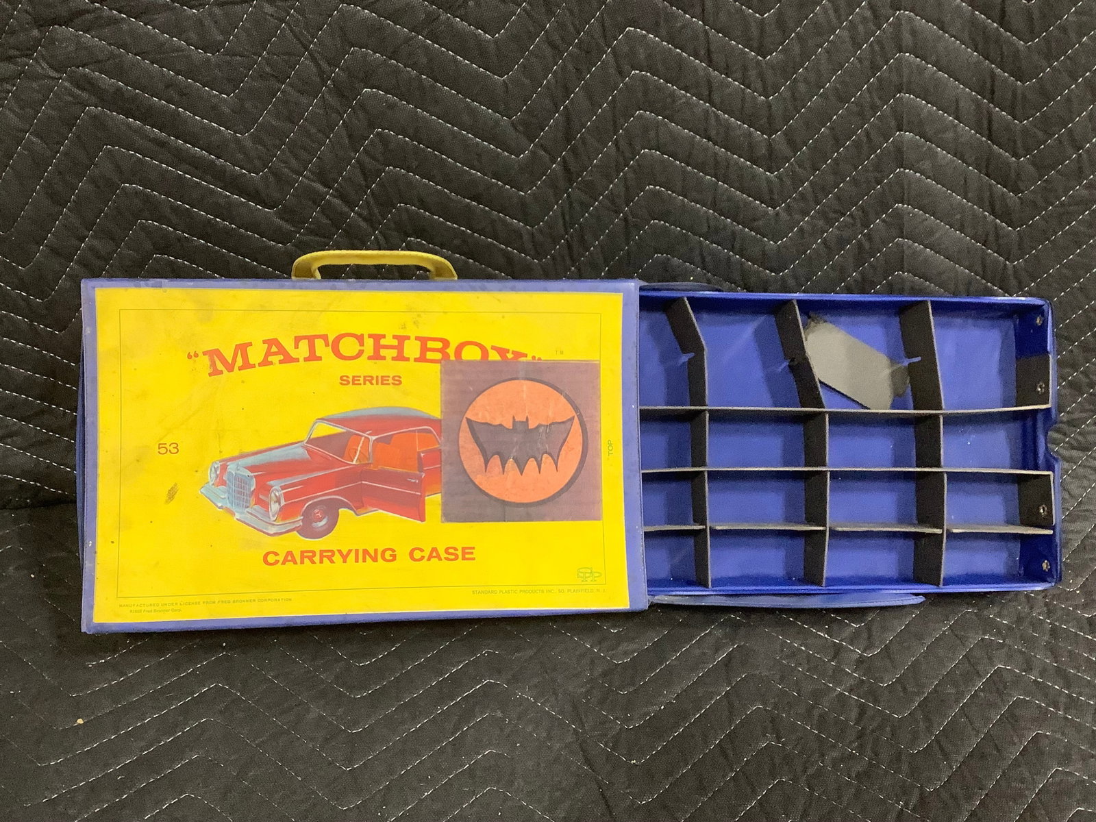 Vintage EMPTY Matchbox Carrying Case (1 of 1)