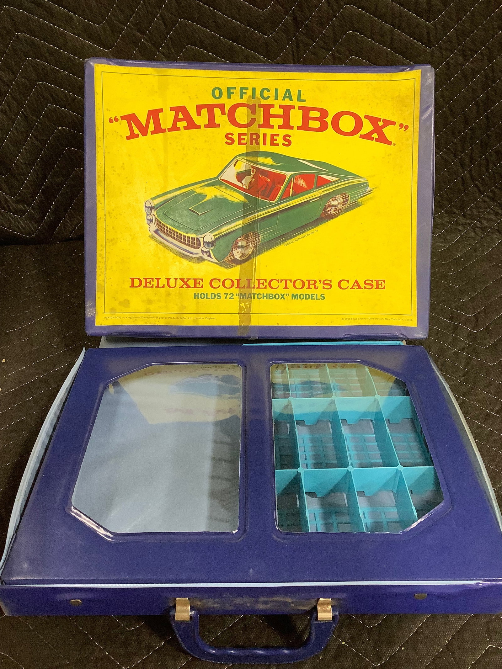 Vintage EMPTY Matchbox Carrying Case (1 of 1)