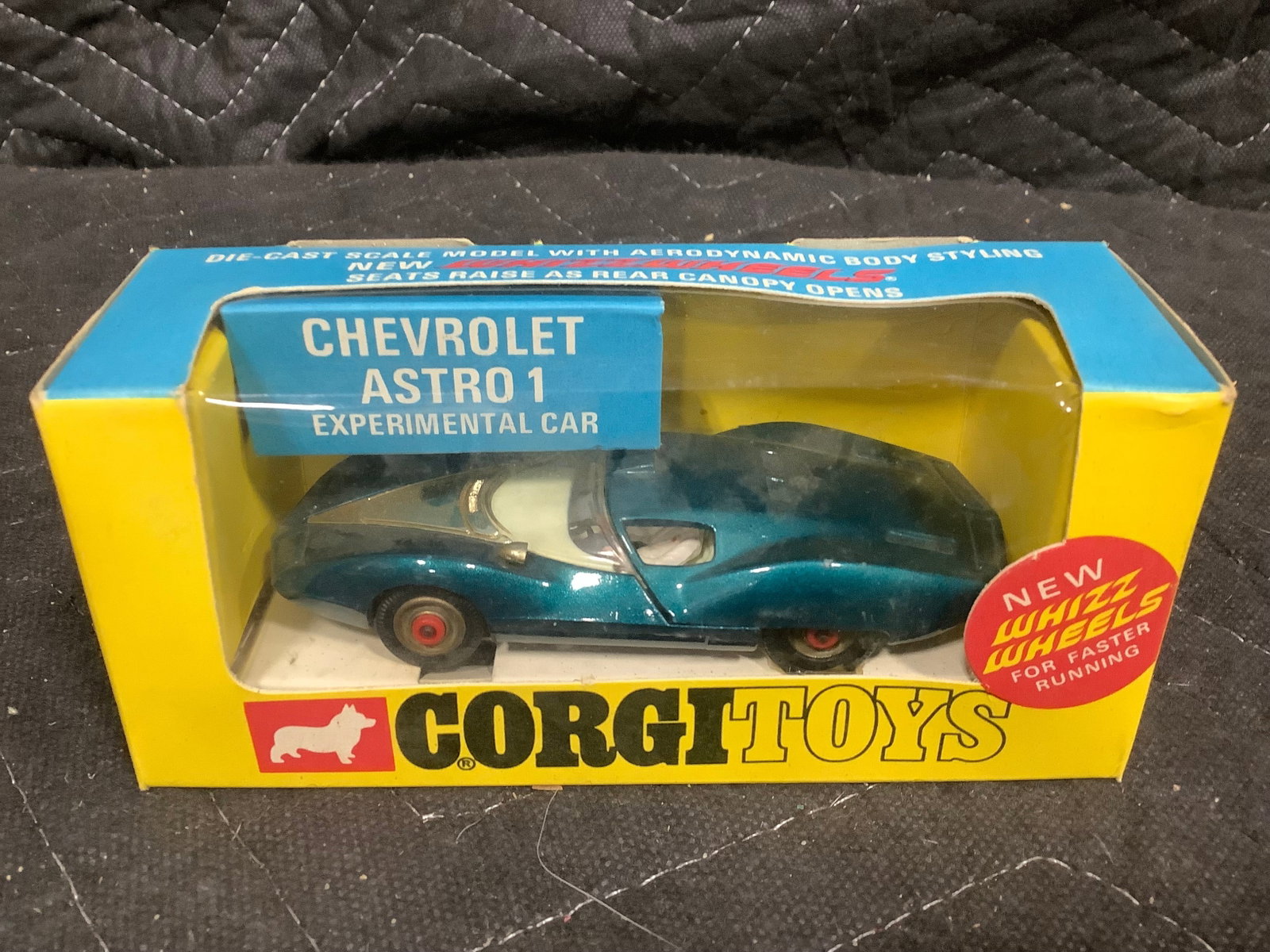 Vintage Corgi Toys Chevrolet Astro 1 Experimental Car Diecast Model: Vintage Corgi Toys Chevrolet Astro 1 Experimental Car Diecast Model