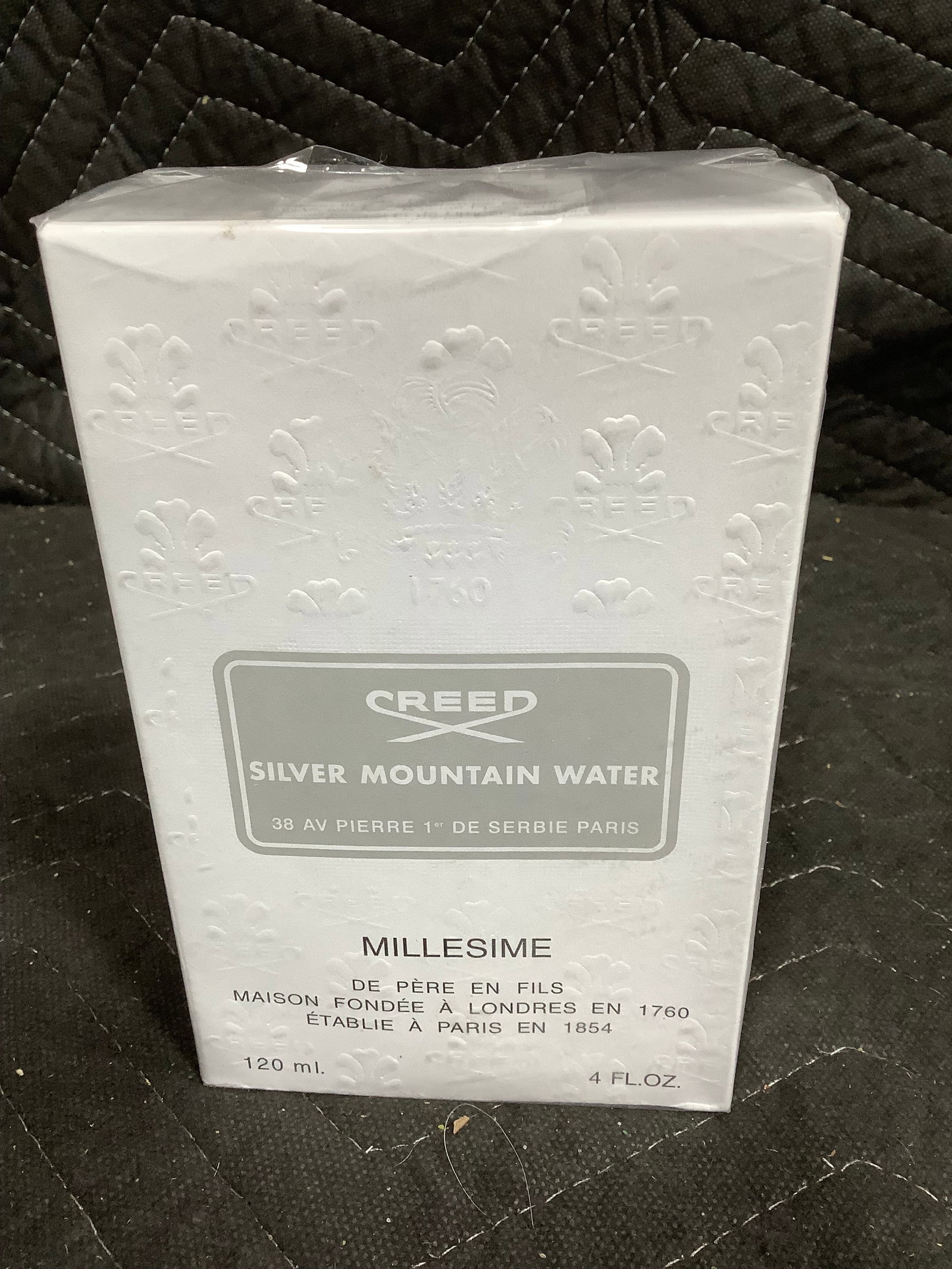 Creed Silver Mountain Water Parfum Spray (4.0 Fl Oz): Creed Silver Mountain Water Parfum Spray (4.0 Fl Oz)