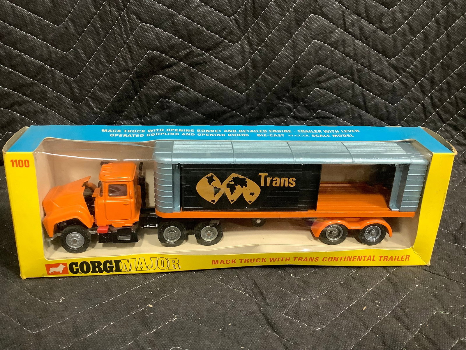 Vintage Corgi Major Mack Truck with Trailer Diecast Model (1 of 1)
