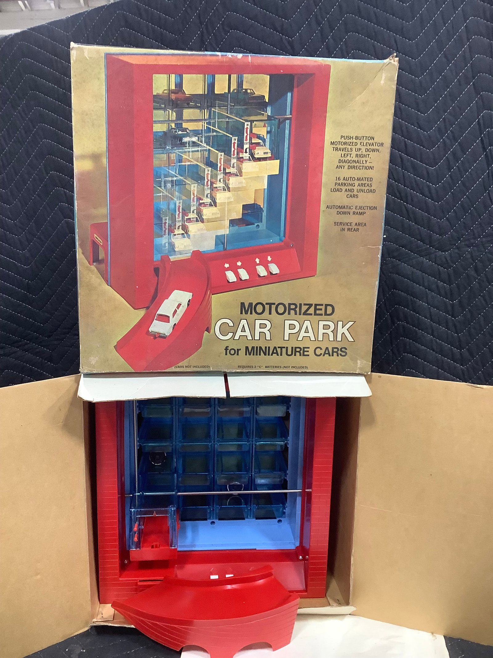 Vintage Motorized Car Park for Miniature Cars (1 of 1)