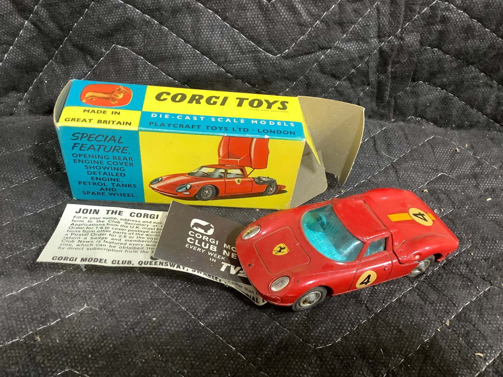 Vintage Corgi Toys Ferrari Berlinetta 250 Le Mans Diecast Model (1 of 1)